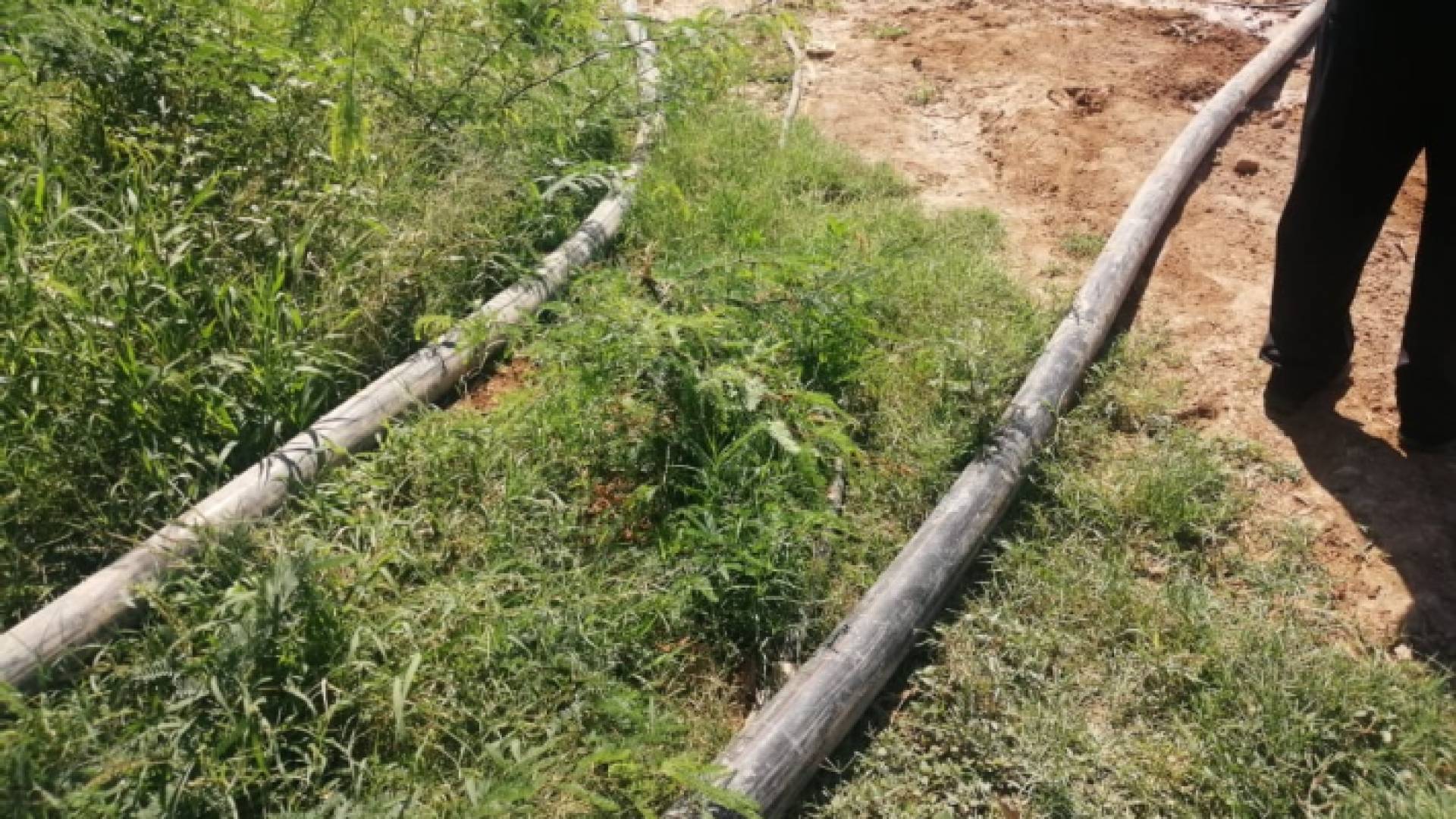 ضبط اعتداءات على خط ناقل مياه الزارة ماعين