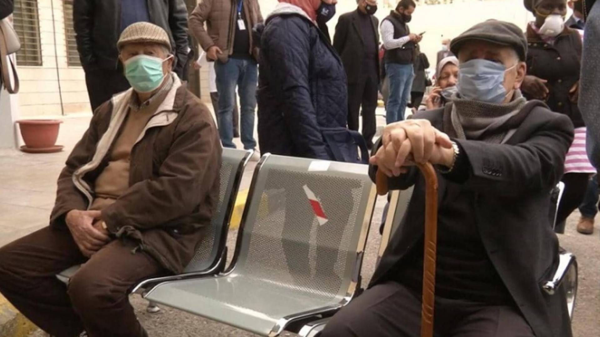 مريض كورونا على سرير الشفاء - ارشيفية