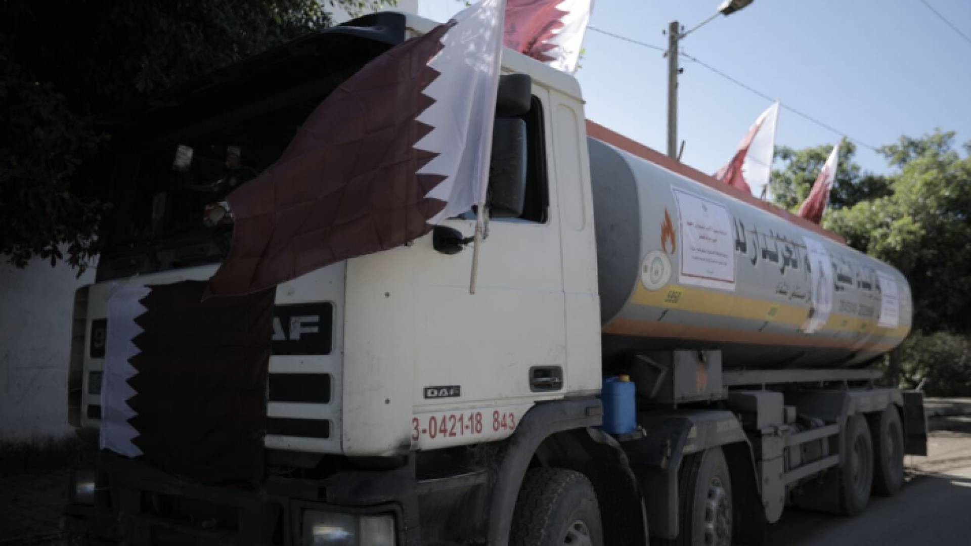 الاحتلال الإسرائيلي يسمح بإدخال الوقود لمحطة كهرباء غزة