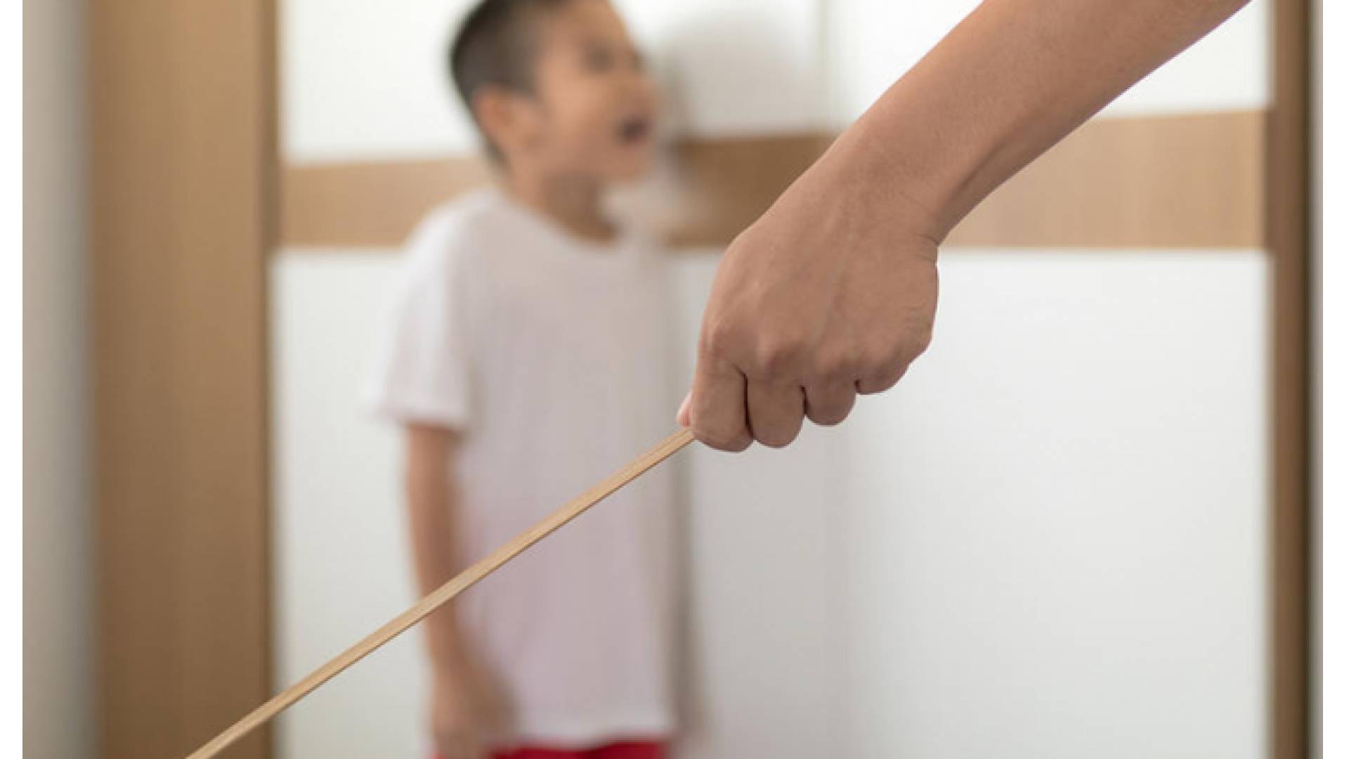 ضرب الاطفال - تعبيرية