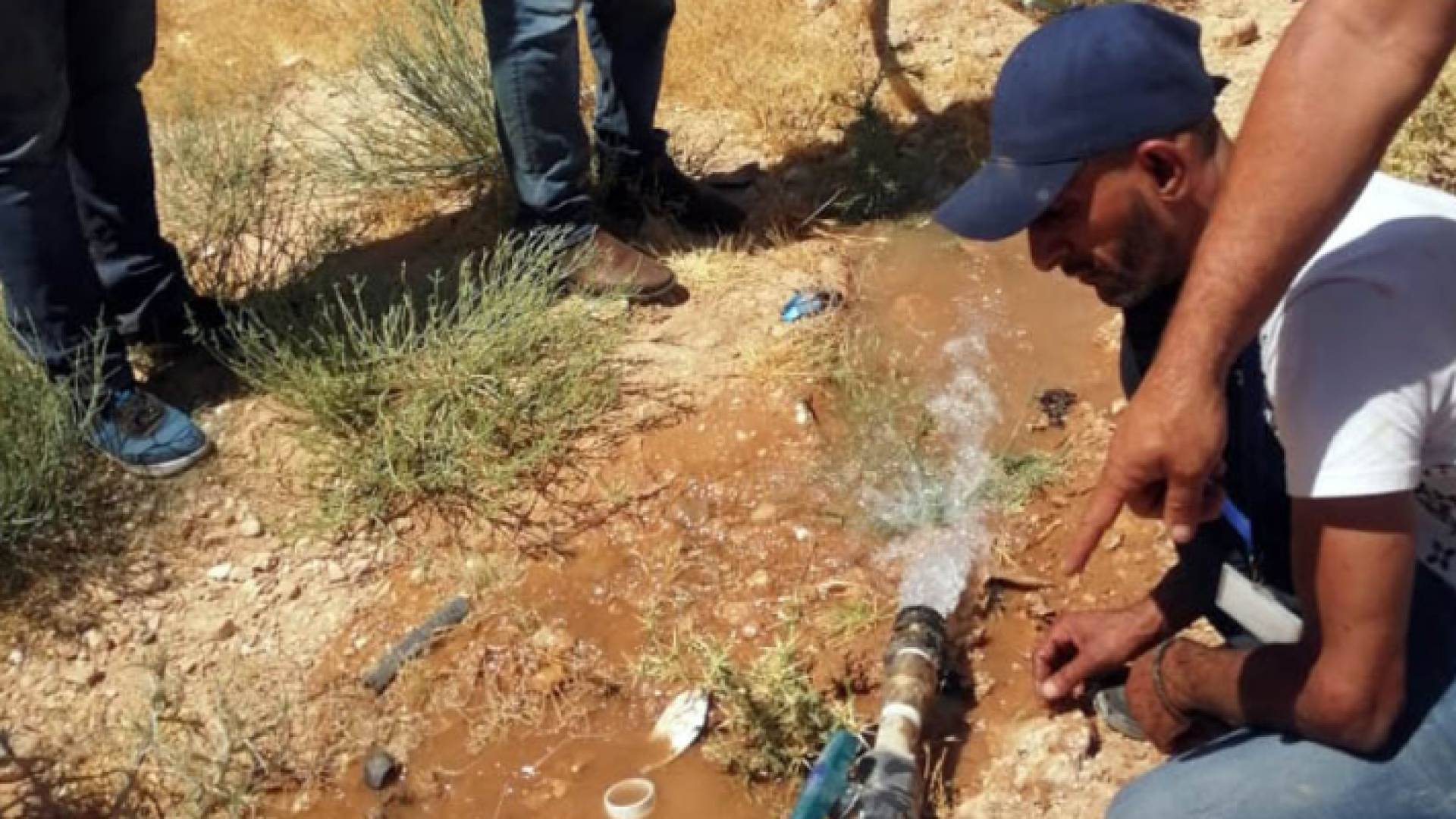 الاعتداءات على خط ناقل لمياه الشرب في الموقر