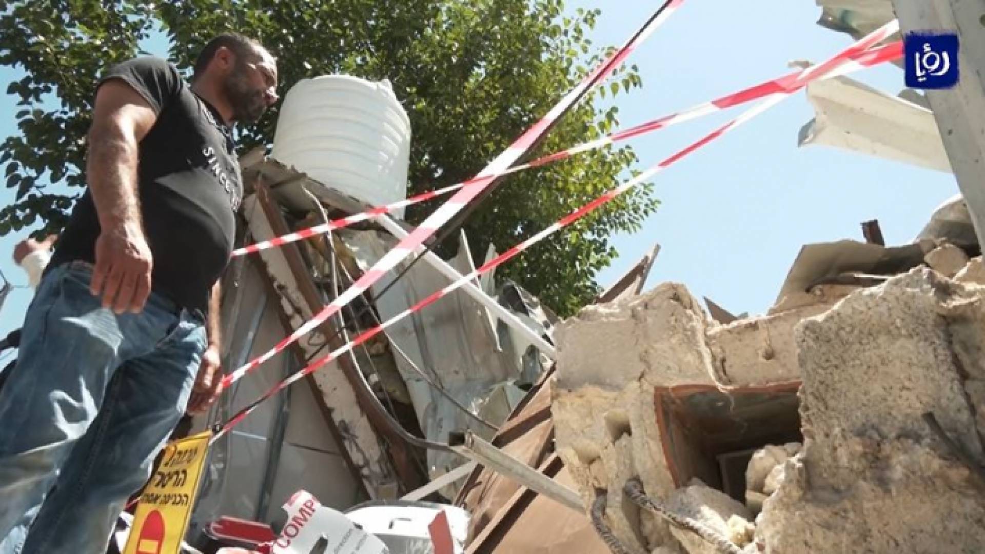 الاحتلال يقتحم حي البستان في بلدة سلوان ويهدم منشأة تجارية