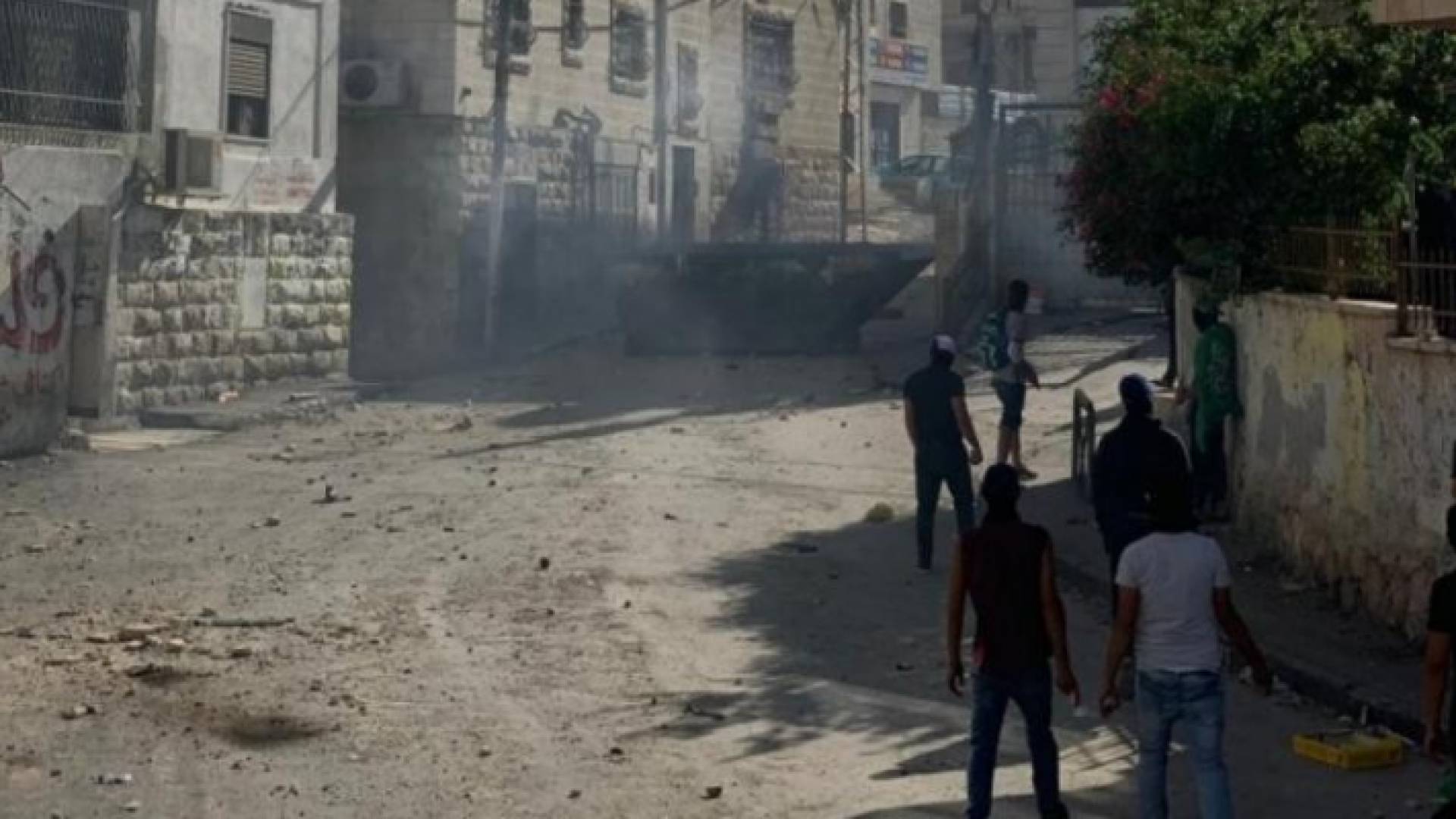 إصابات واختناق إثر اعتداء الاحتلال على سكان حي البستان في القدس المحتلة