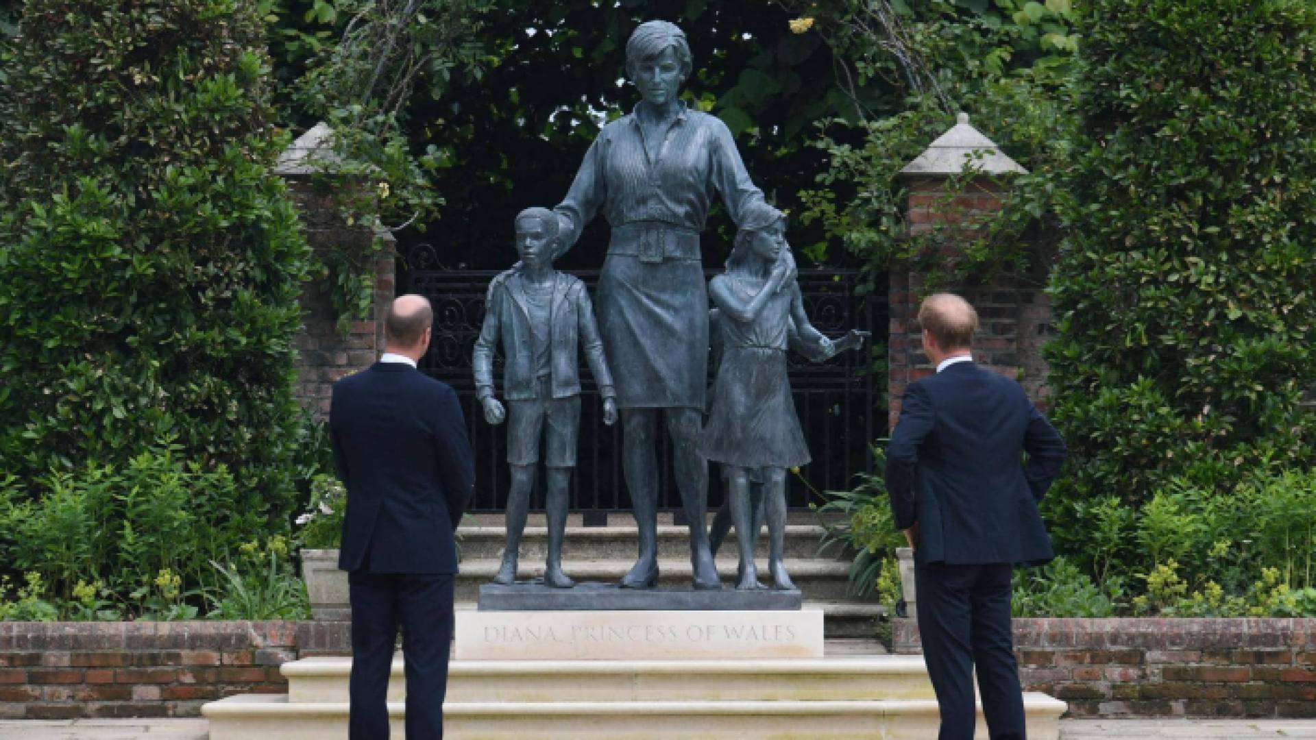 تمثال الأميرة ديانا