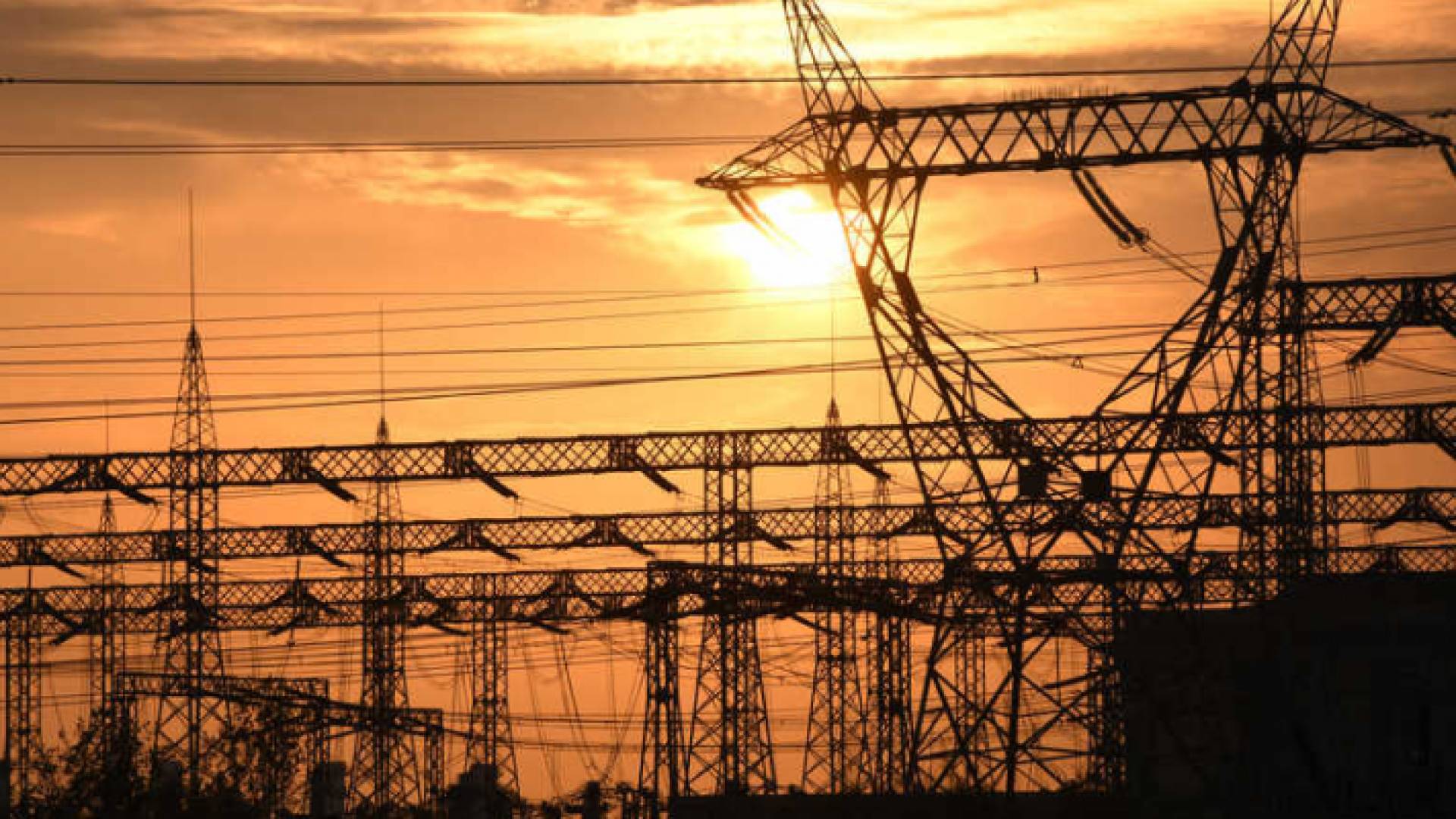 عواميد كهرباء