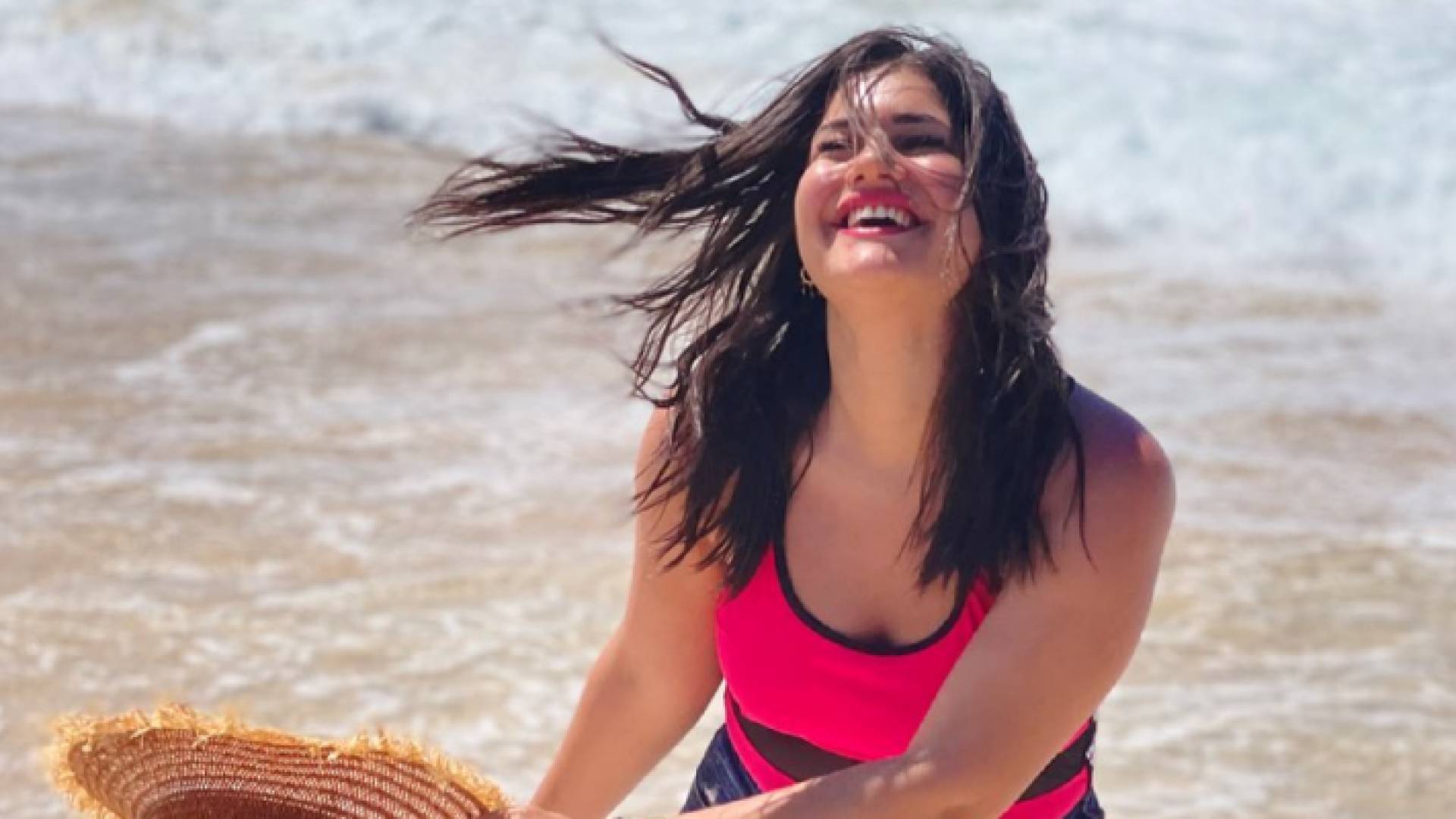 الفنانة المصرية ديانا هشام