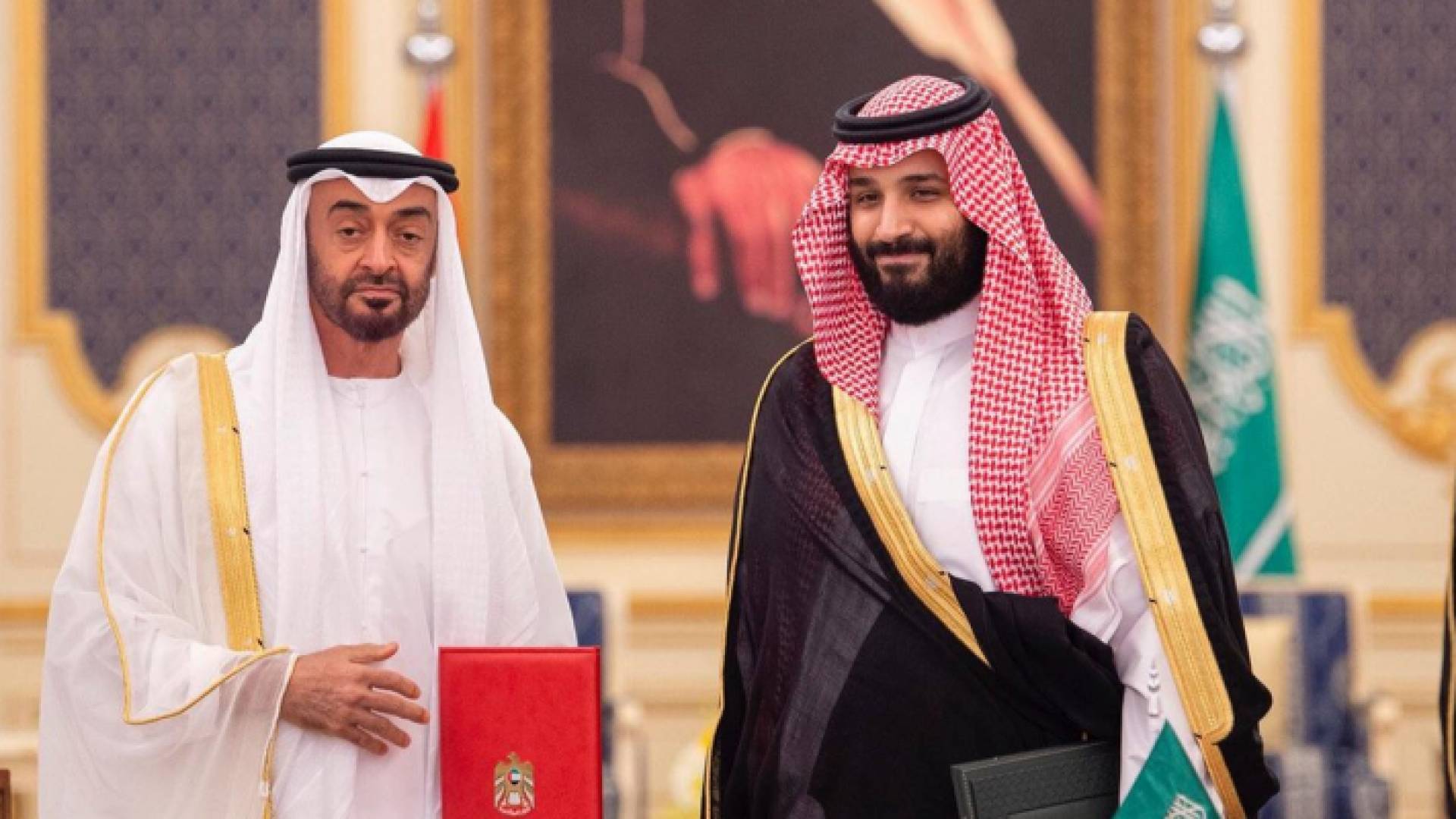 تتنافس السعودية والإمارات في جذب المستثمرين والأعمال