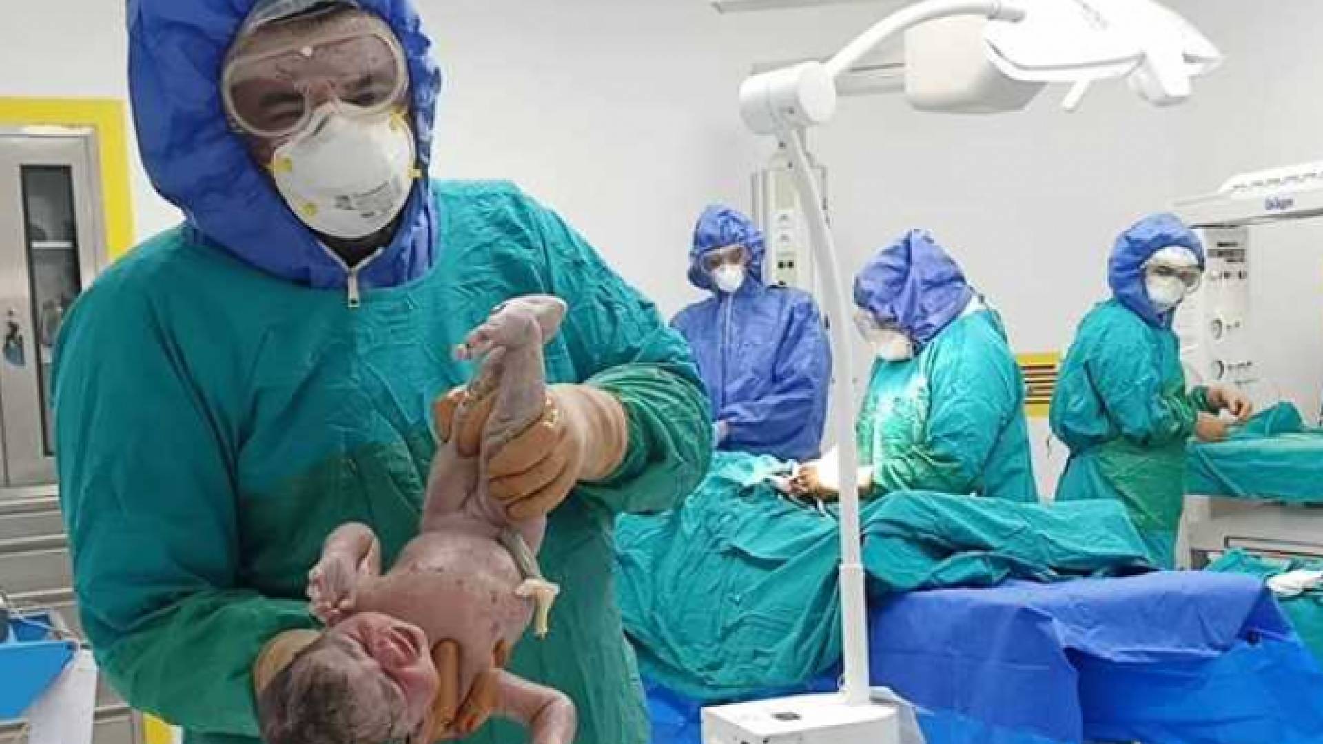 ولادة طفل - أرشيفية