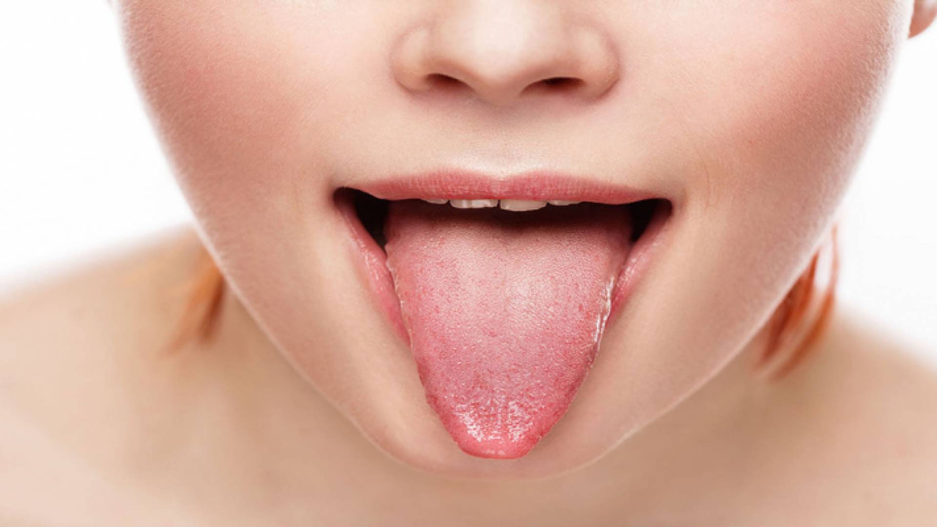 لسان - تعبيرية