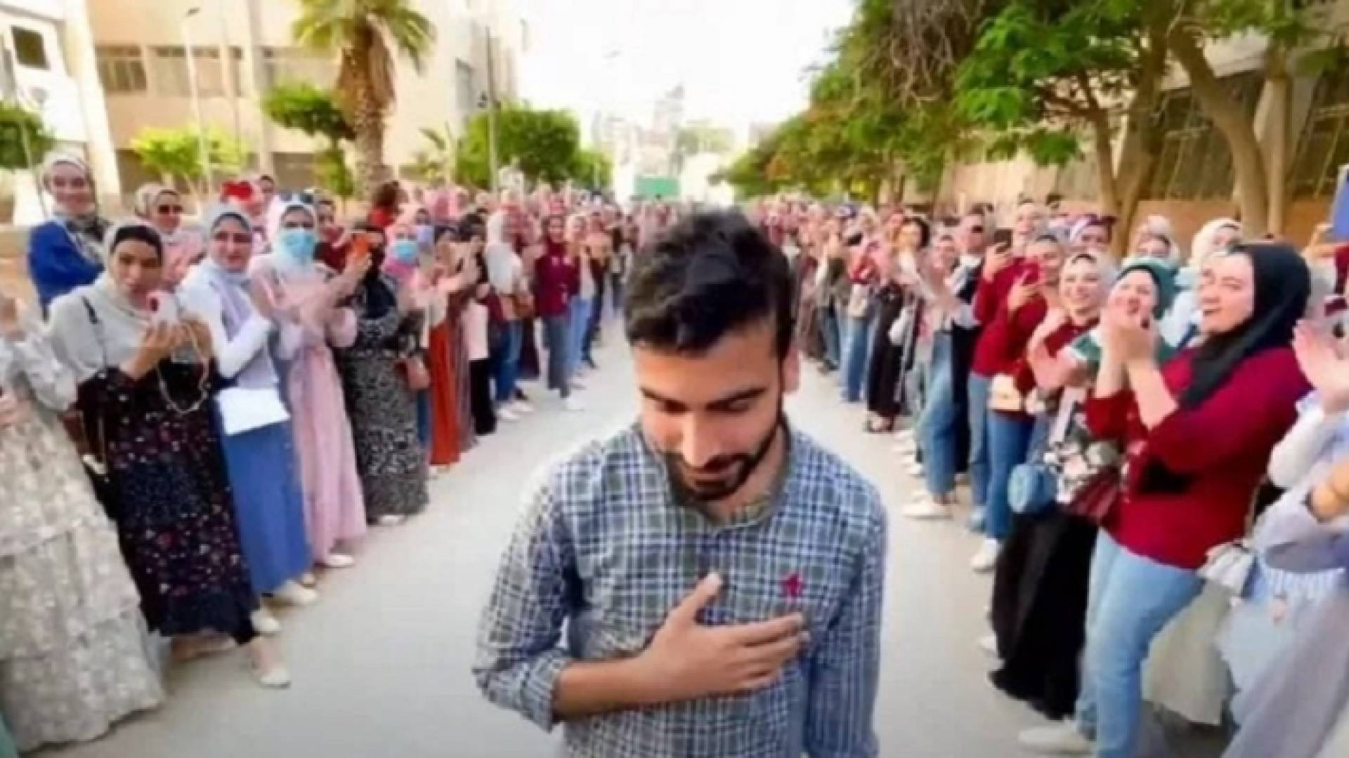 الطالب أحمد رمضان