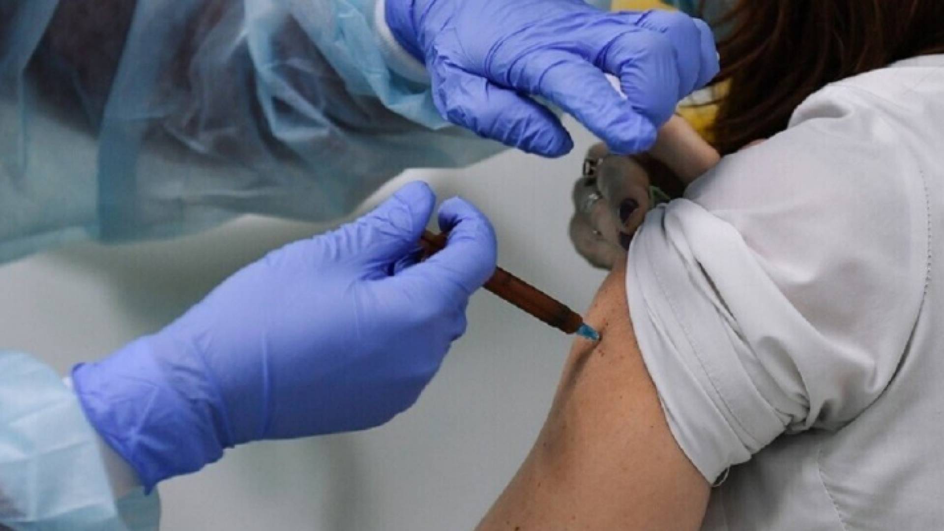 "الصحة" تنشر مراكز تطعيم كورونا لمن تجاوزت أعمارهم 30 عاما