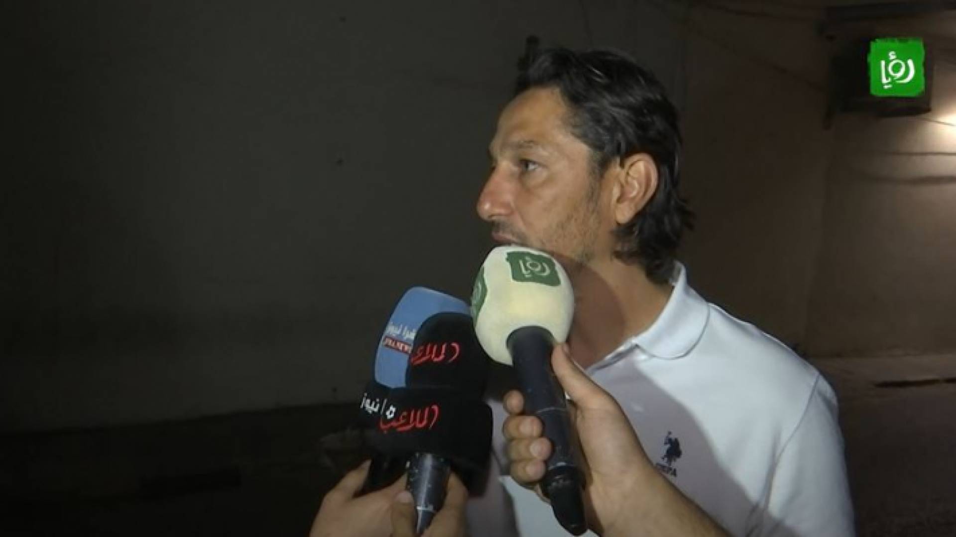 المدير الفني لفريق الوحدات عبدالله ابو زمع