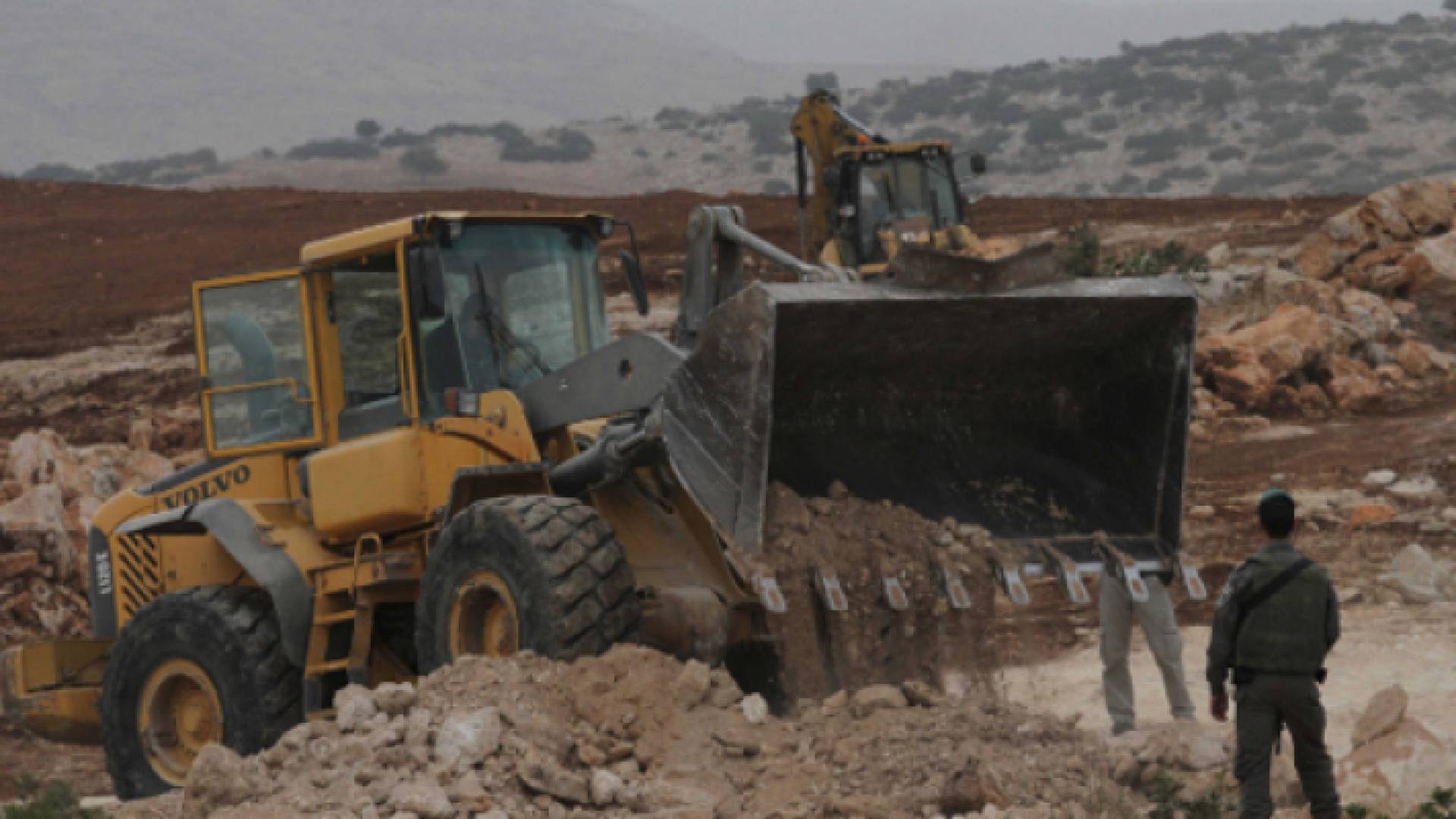 جرافة تابعة للاحتلال الاسرائيلي