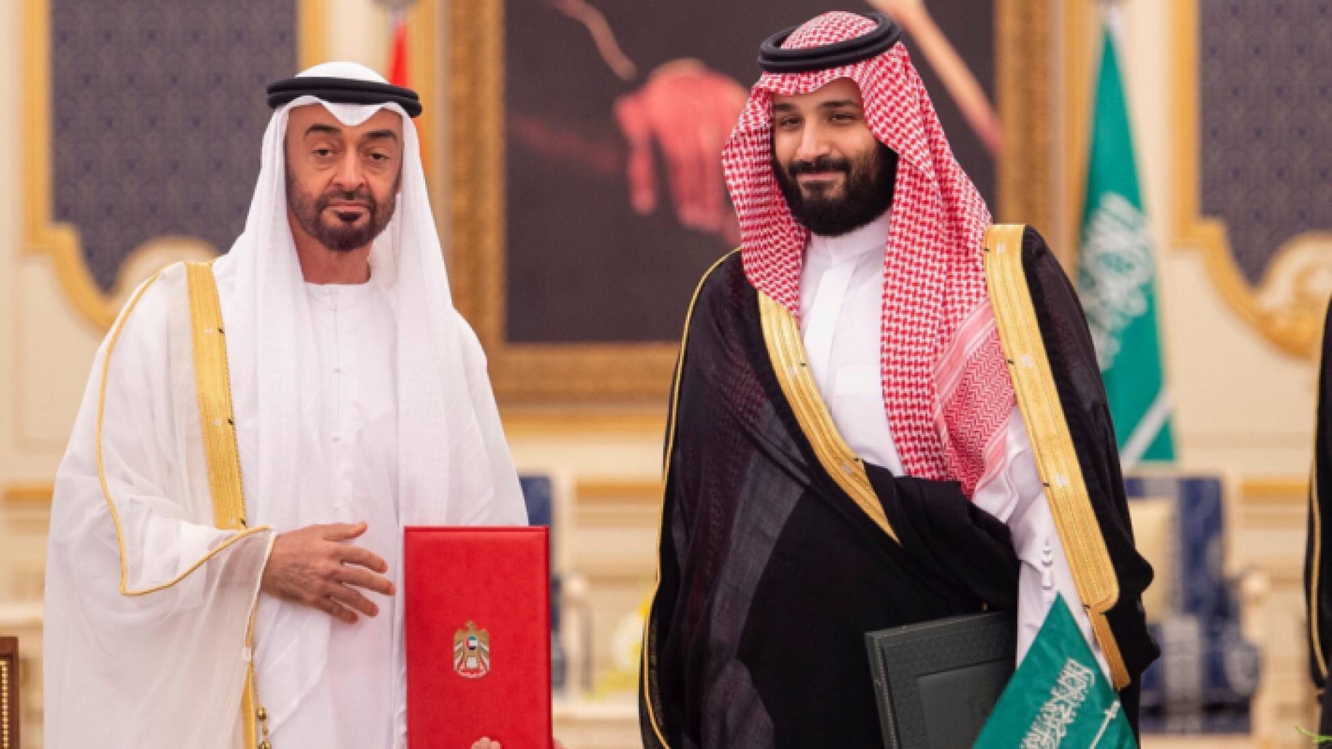 يشكّل الموقف الإماراتي تحديا نادرا للسعودية في سوق النفط من حليف وثيق