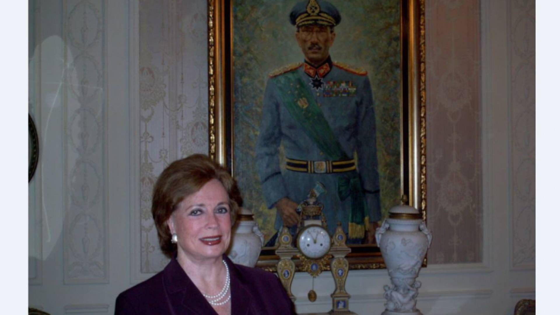 جيهان السادات زوجة الرئيس المصري الراحل أنور السادات