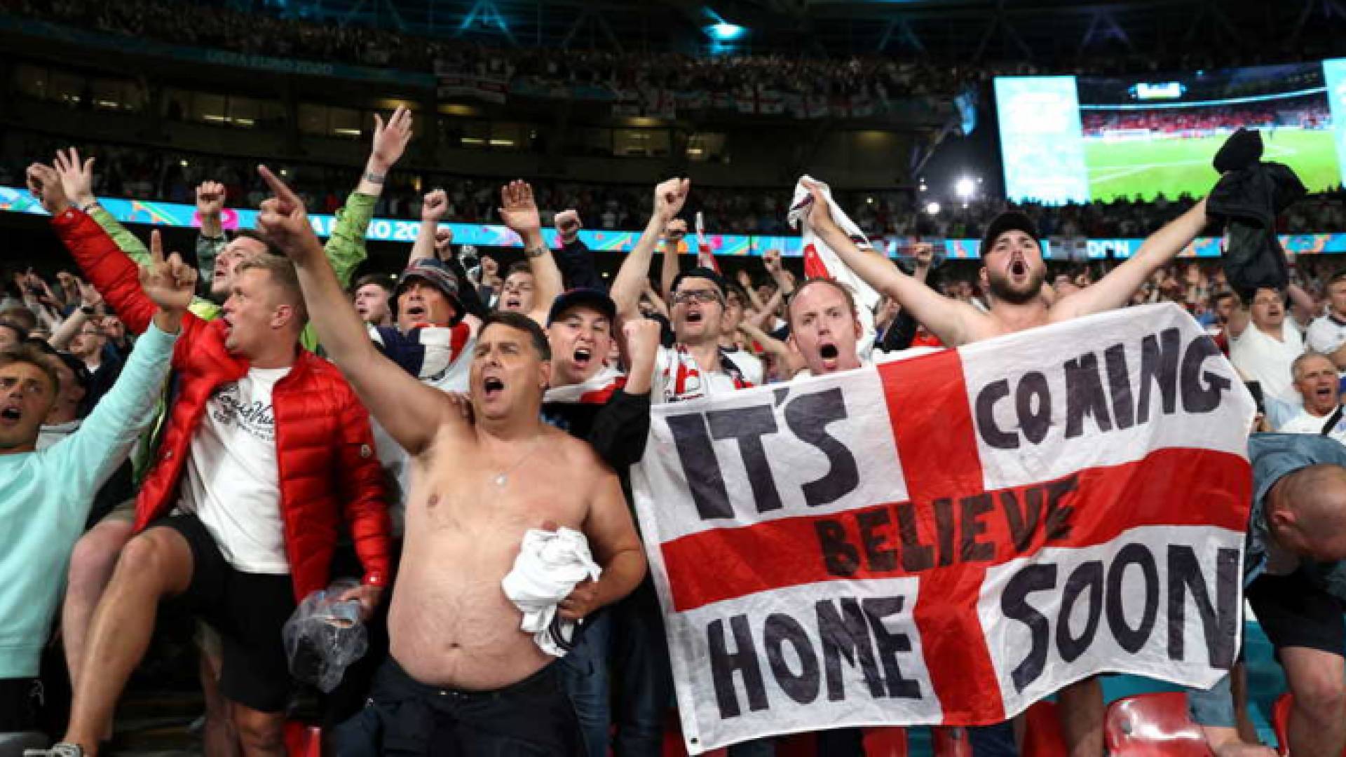 مشعجون لمنتخب إنجلترا