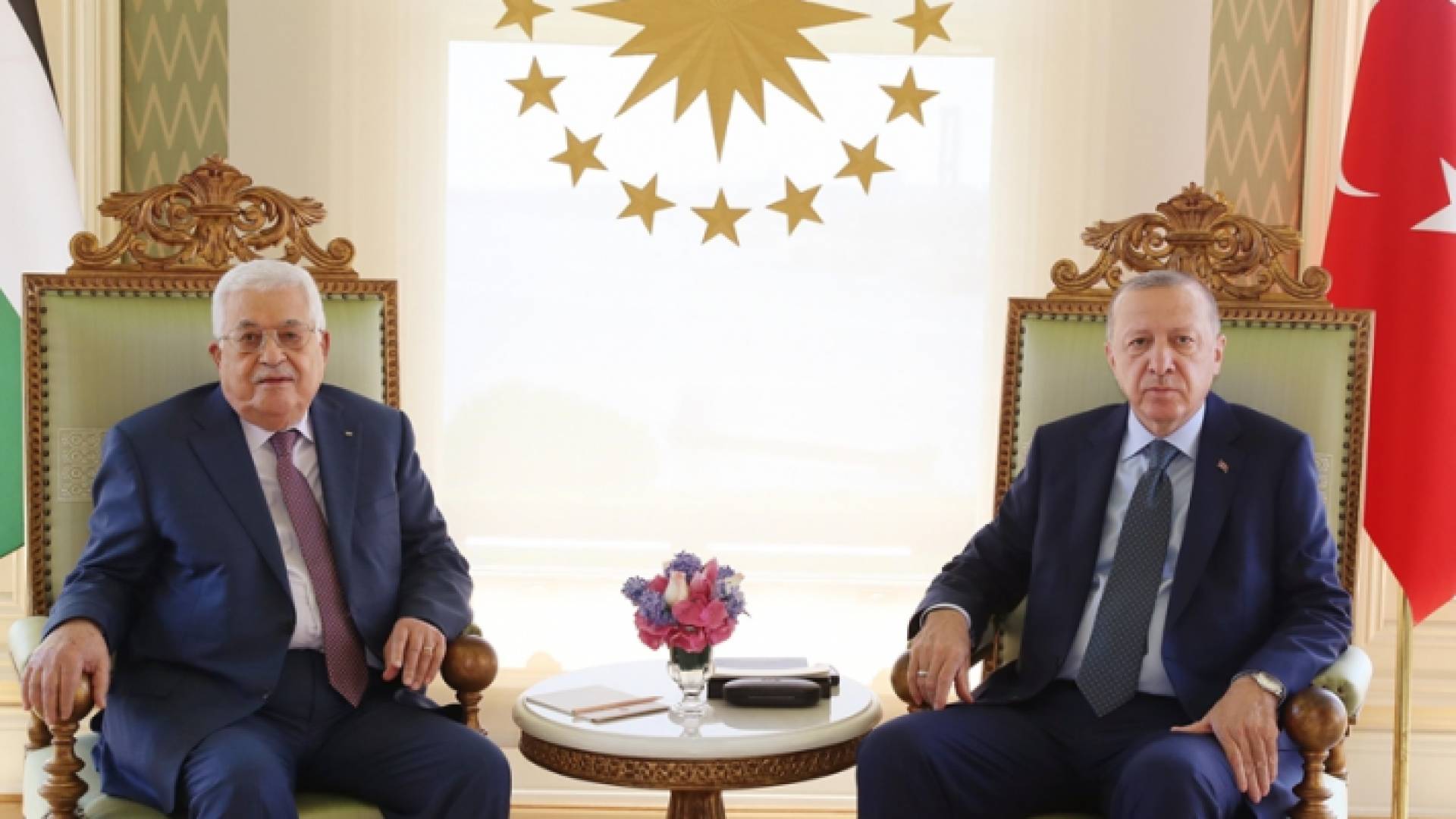 خلال لقاء جمع الرئيس التركي ونظيره الفلسطيني محمود عباس