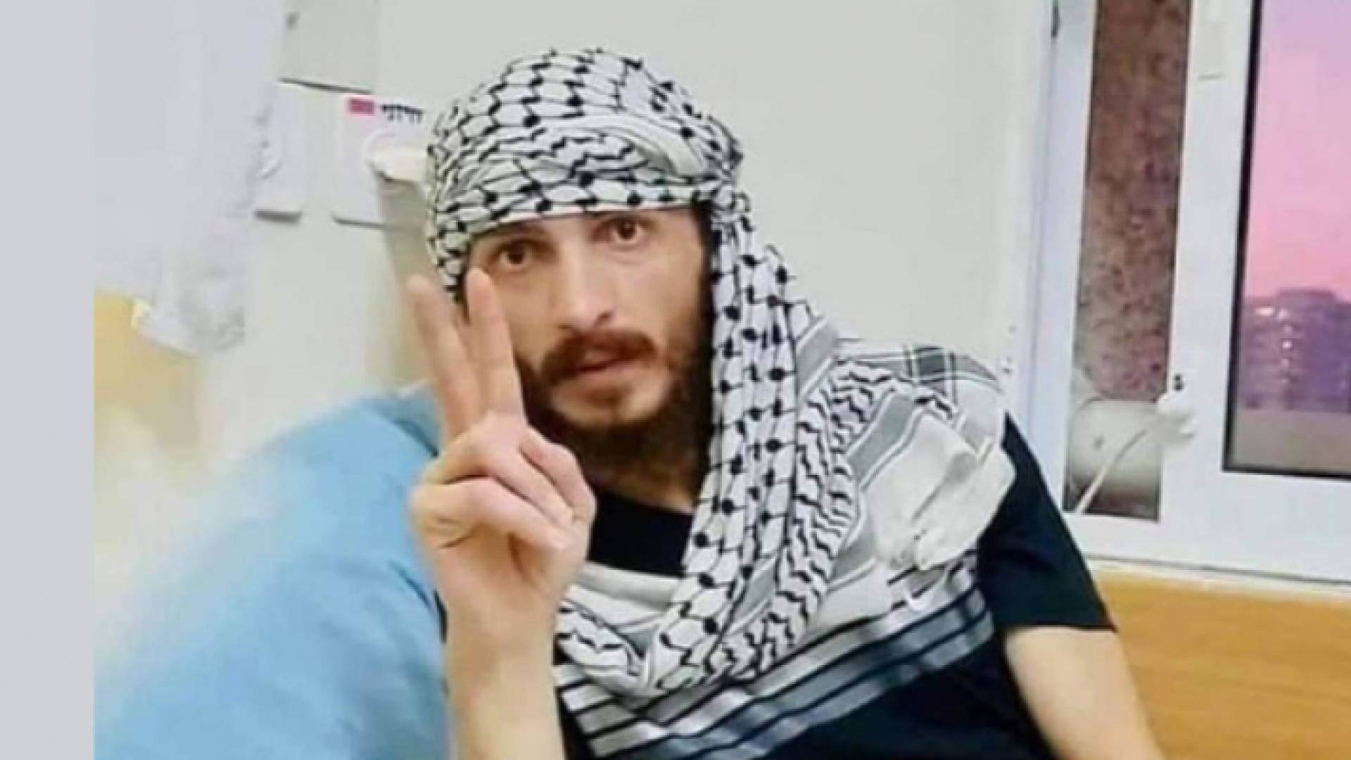 الأسير المحرر الغضنفر أبو عطوان