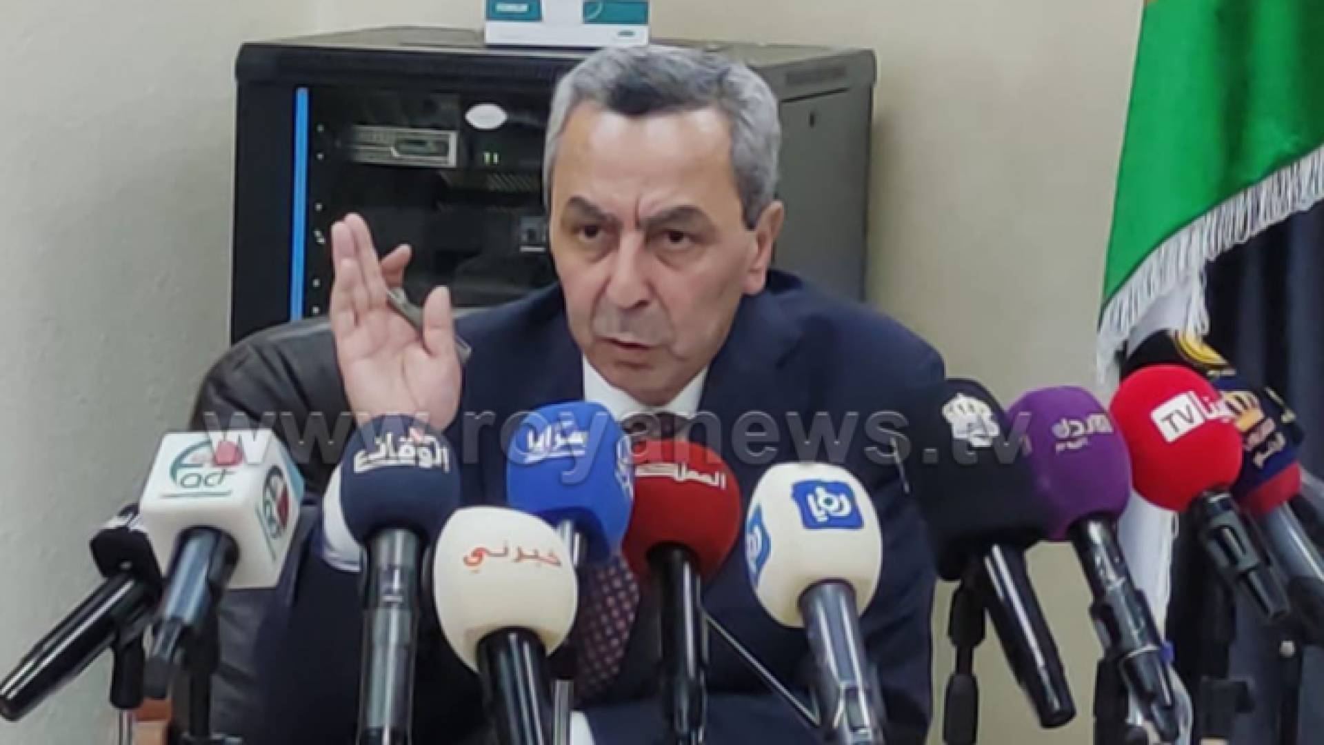 وزير التربية والتعليم الدكتور محمد أبو قديس - ارشيفية