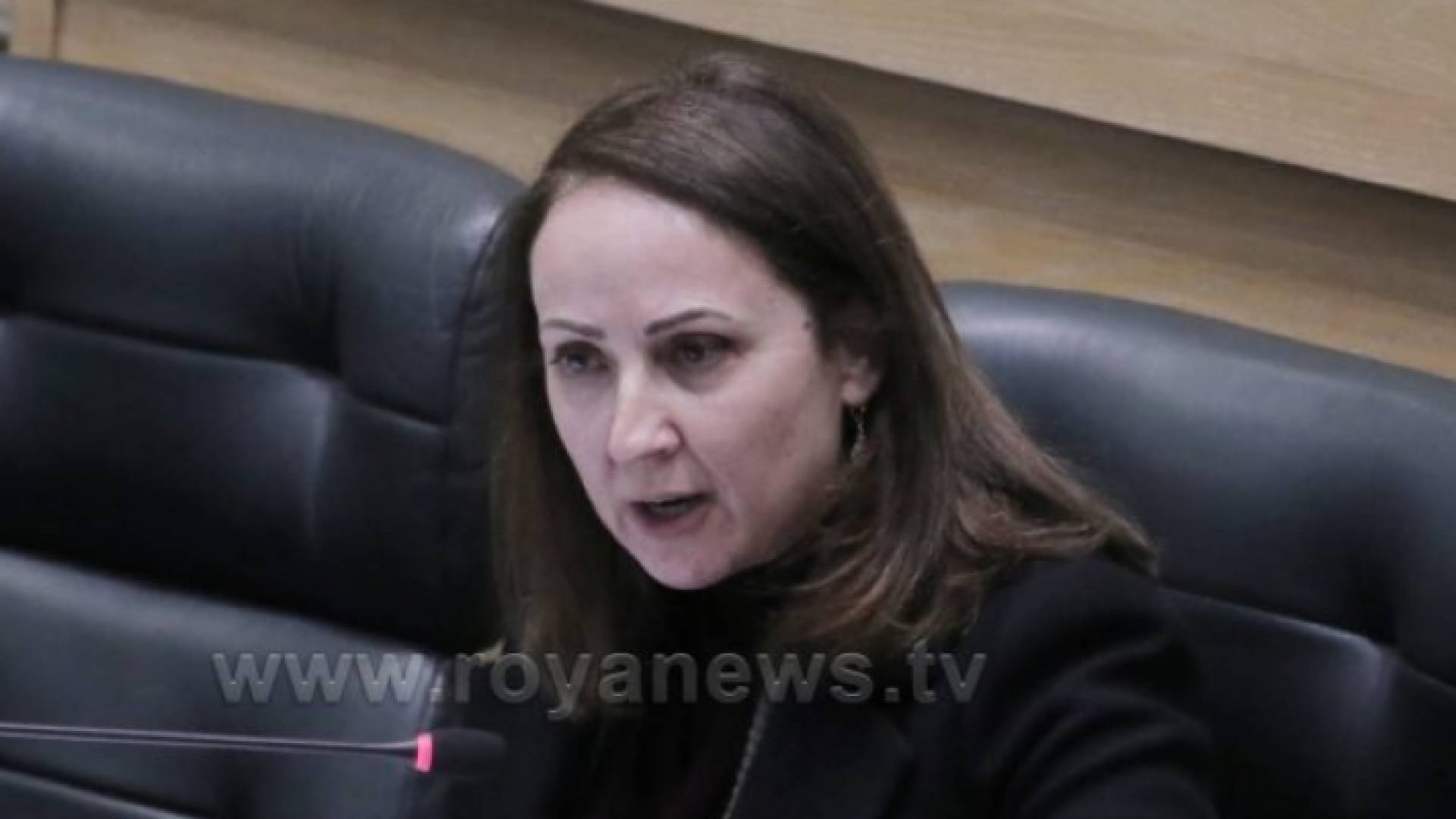 مها العلي وزيرة الصناعة والتجارة