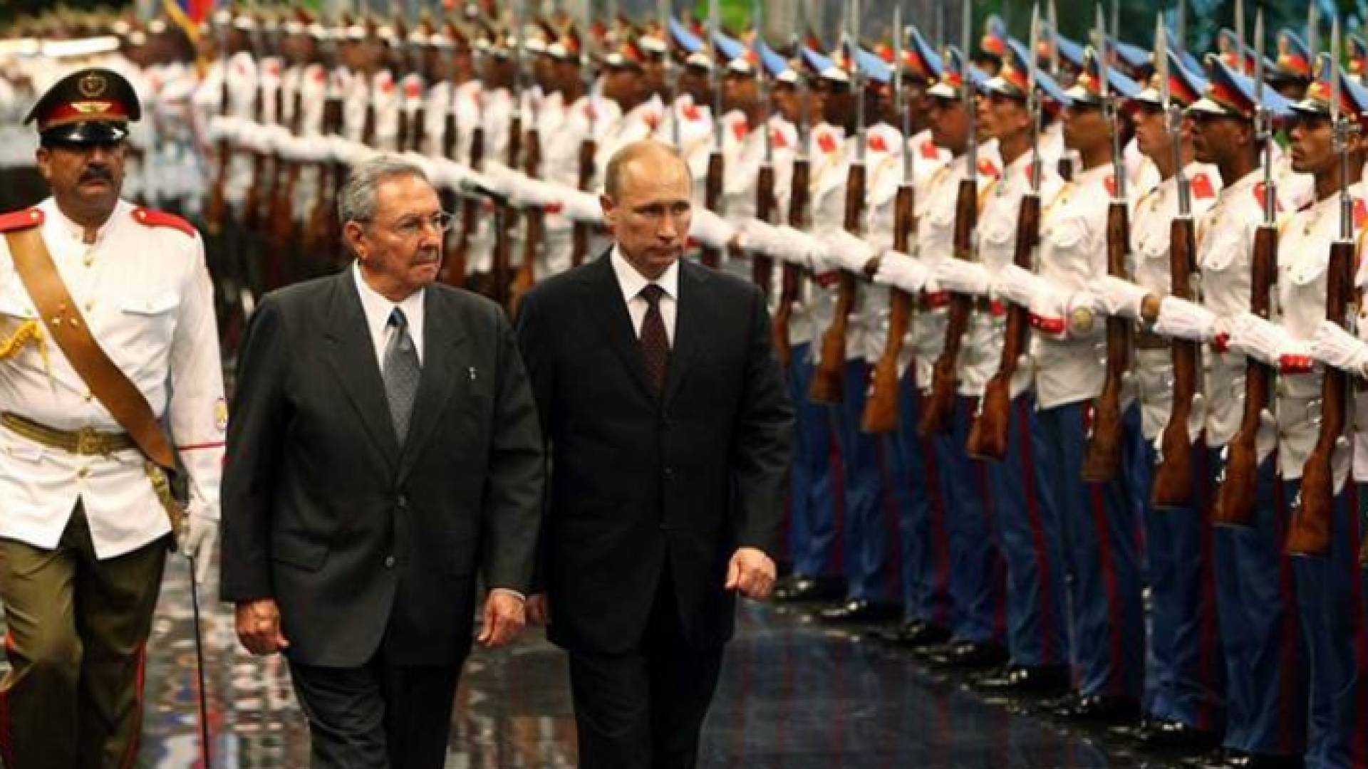 روسيا حذرت من أي تدخل خارجي في كوبا