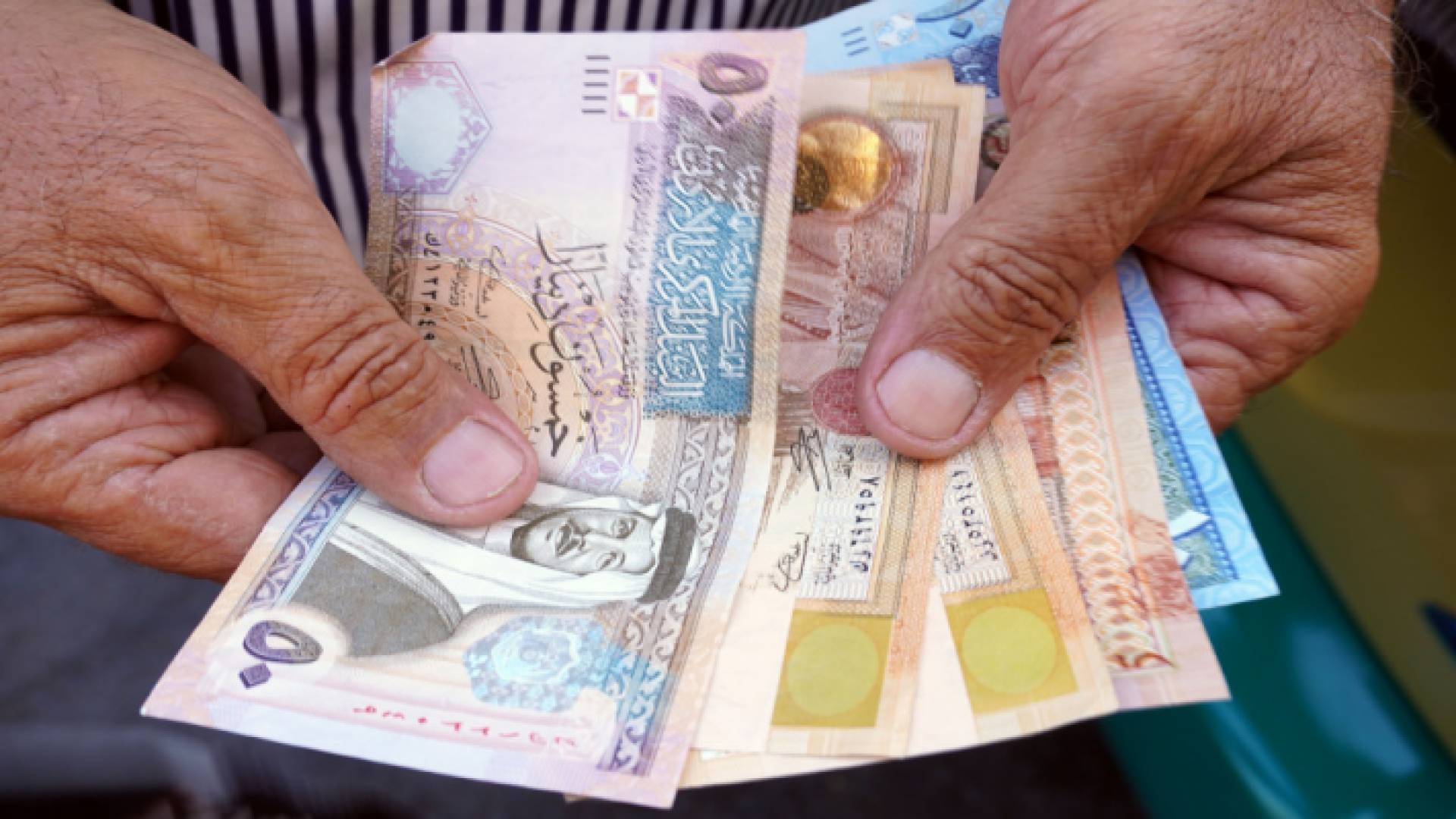 دنانير أردنية