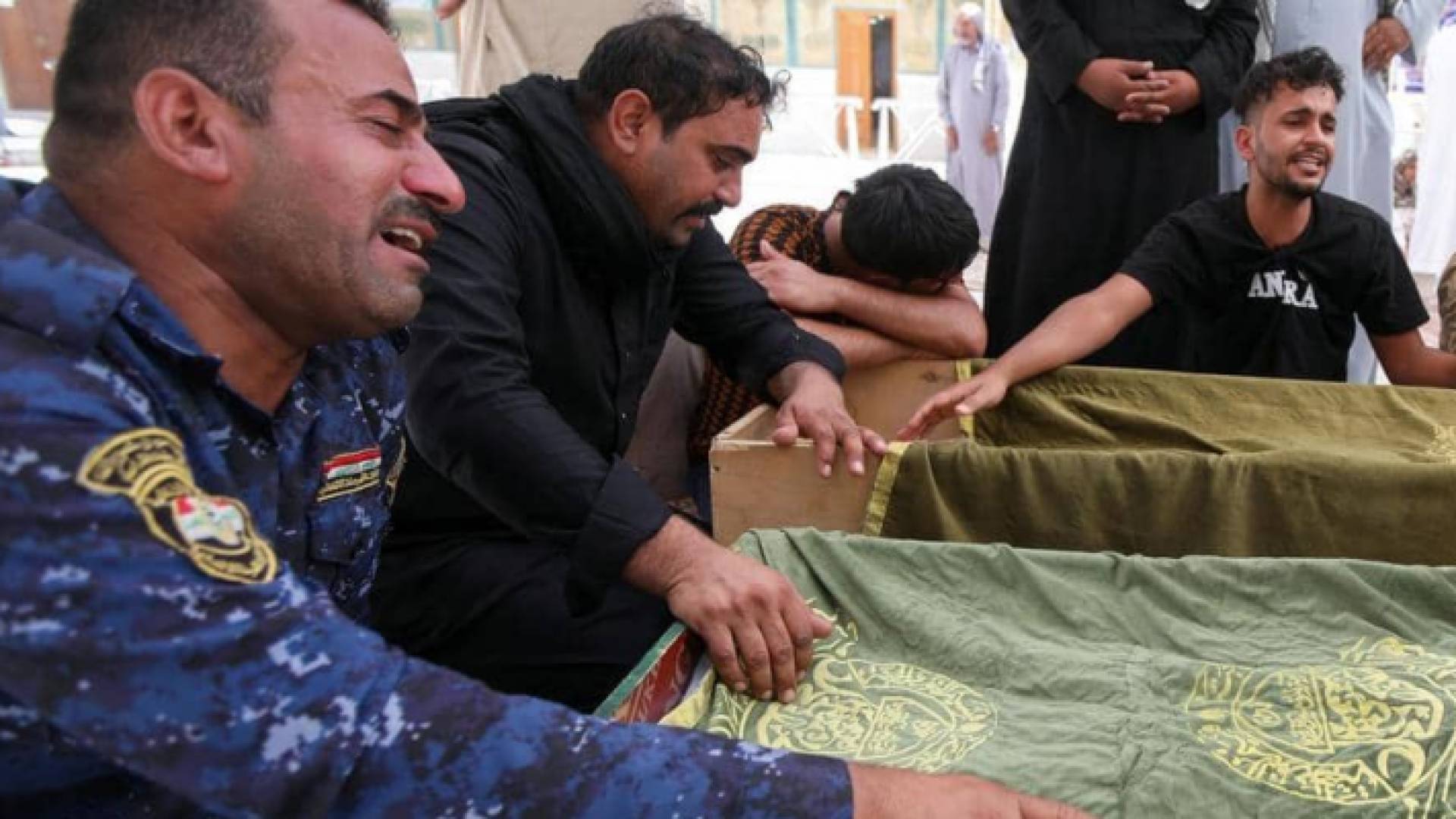 حزن وألم على فراق ضحايا الحريق