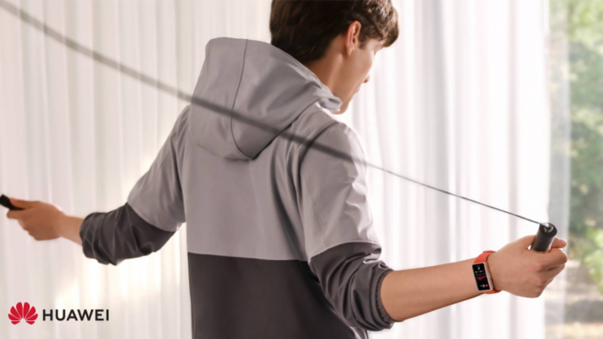هواوي ترتقي بقطاع الأساور الذكية والأجهزة القابلة للارتداء من خلال HUAWEI Band 6