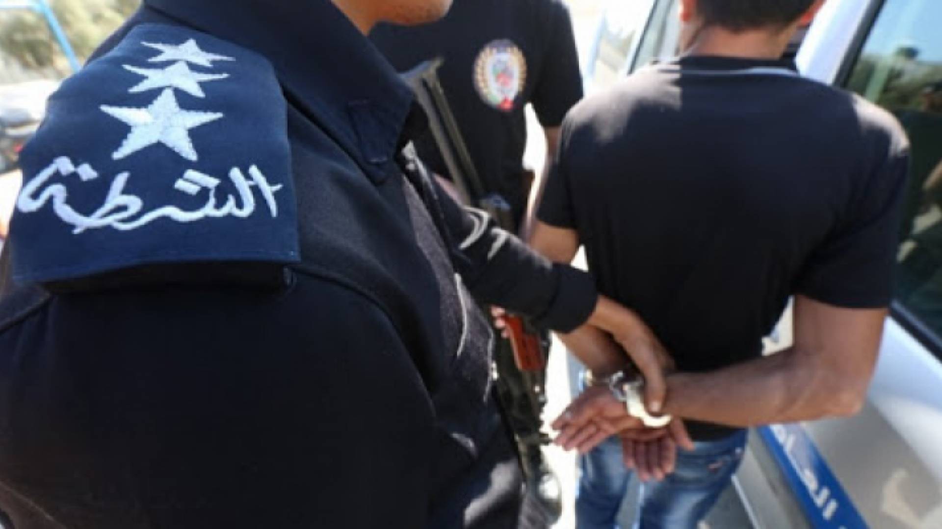 الشرطة الفلسطينية تقبض على مطلوب