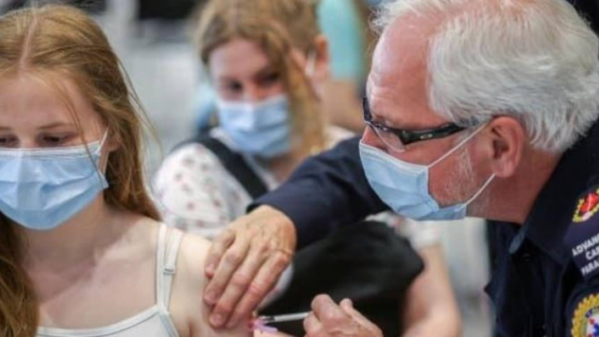 خلال تلقيح إحدى السيدات