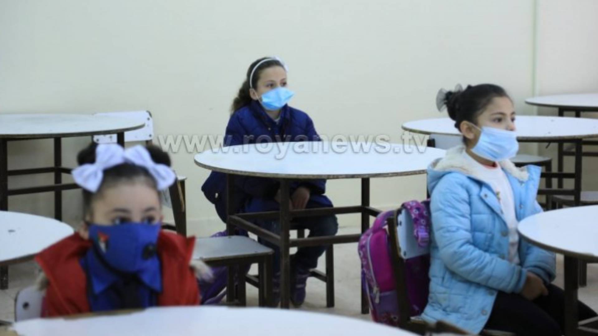 طلبة داخل الغرفة الصفية - ارشيفية