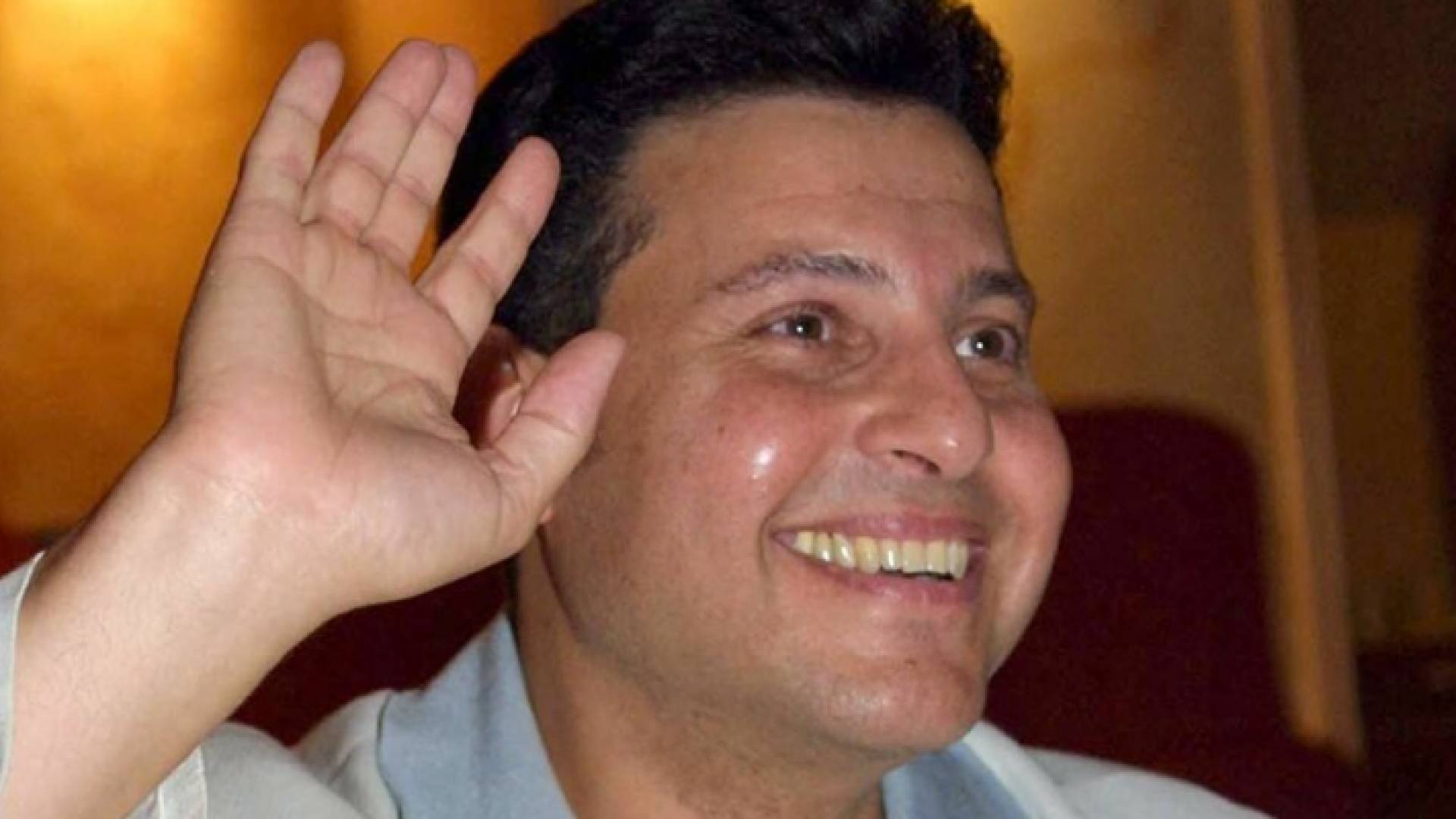 الفنان المصري هاني شاكر