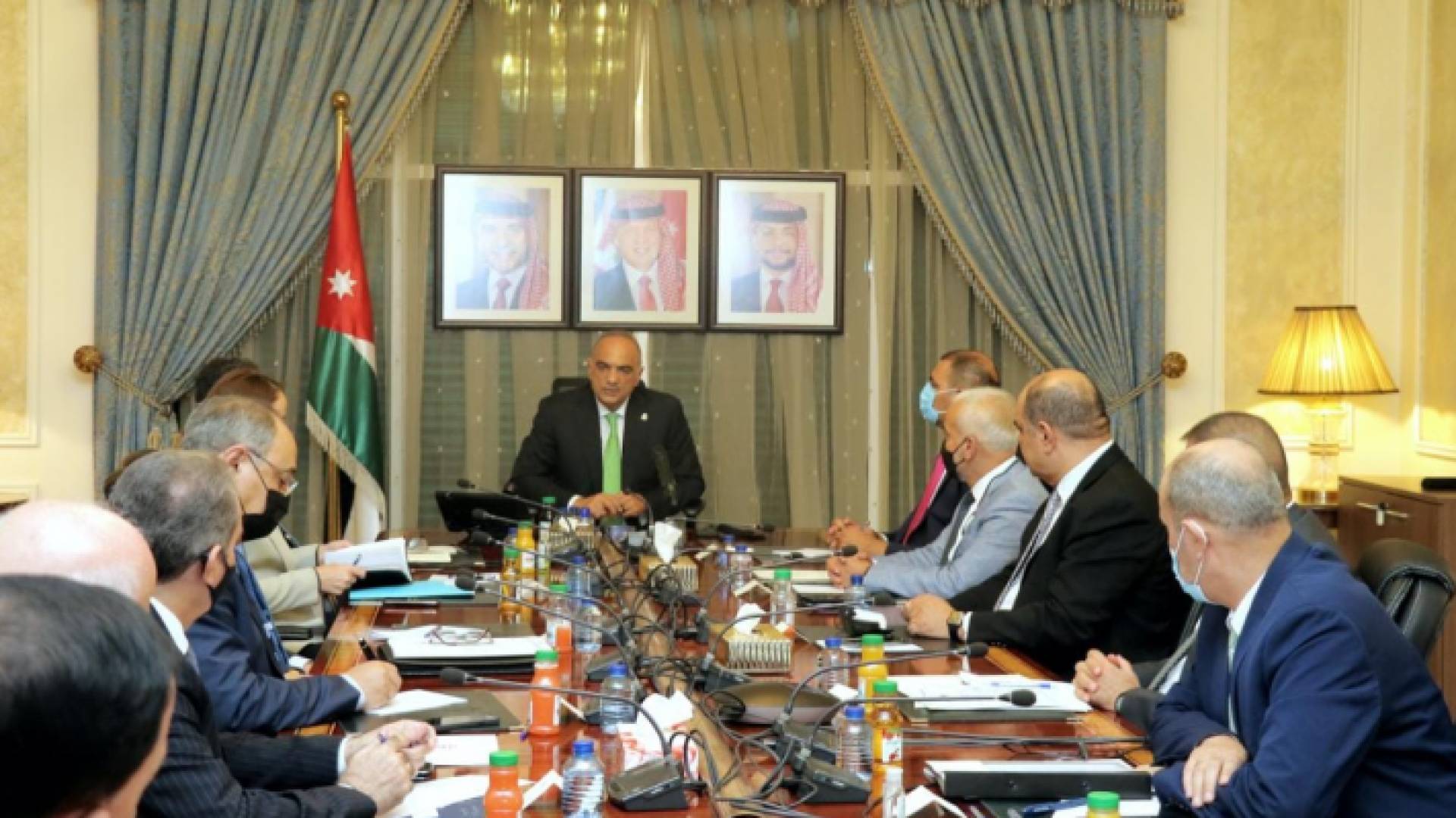 من الاجتماع