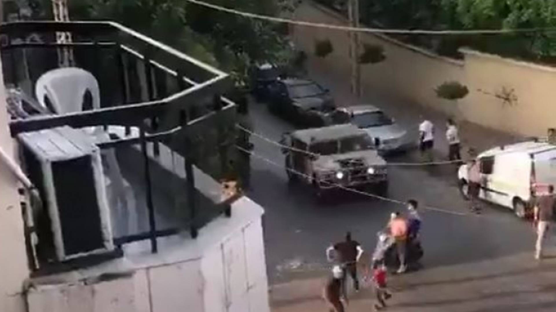 مراسلة رؤيا: مواجهات بين المدنيين والجيش اللبناني