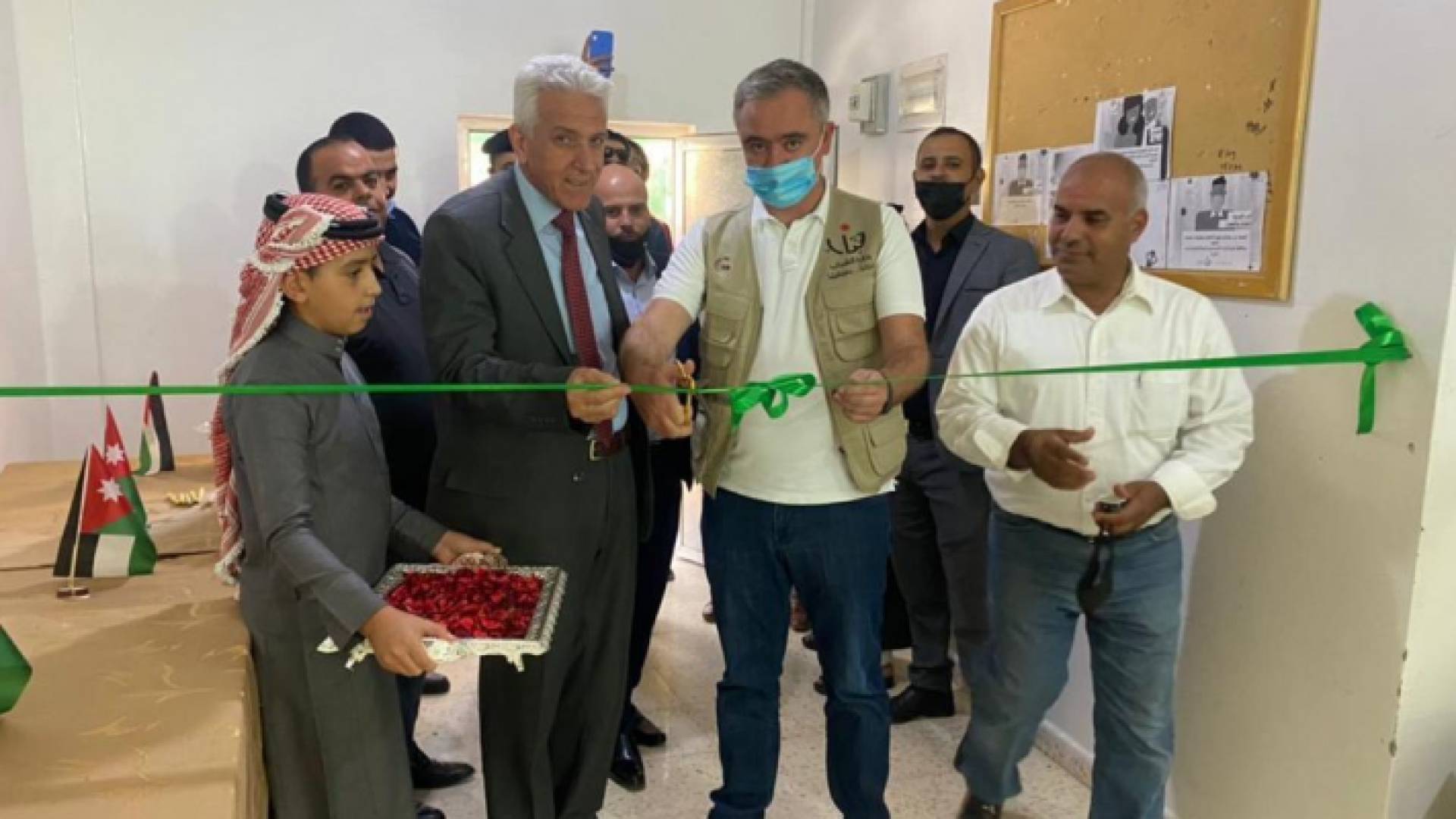 وزير الشباب في جولة تفقدية لإقليم البترا ولواء الشوبك