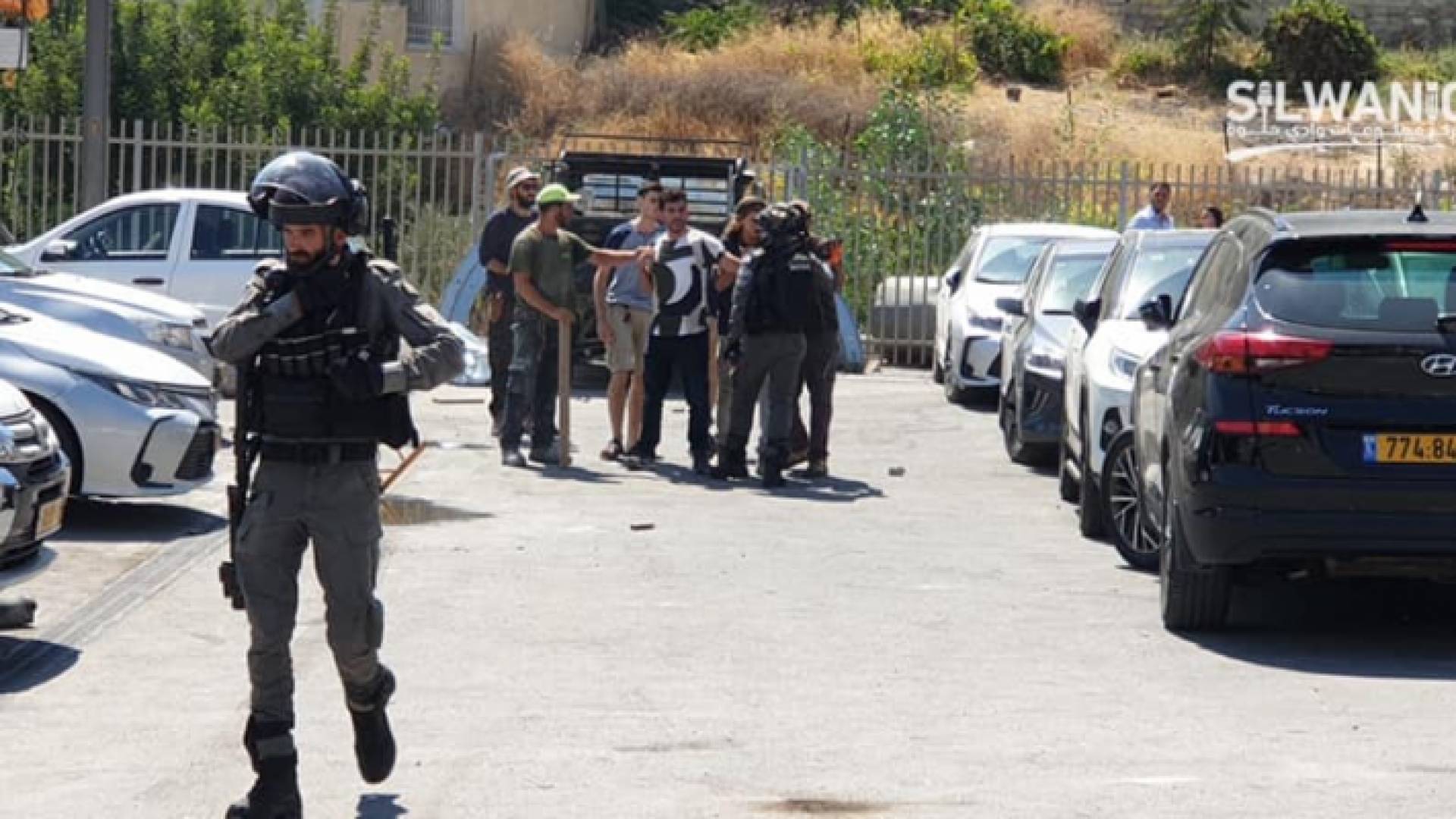 من منطقة العقار المسرب