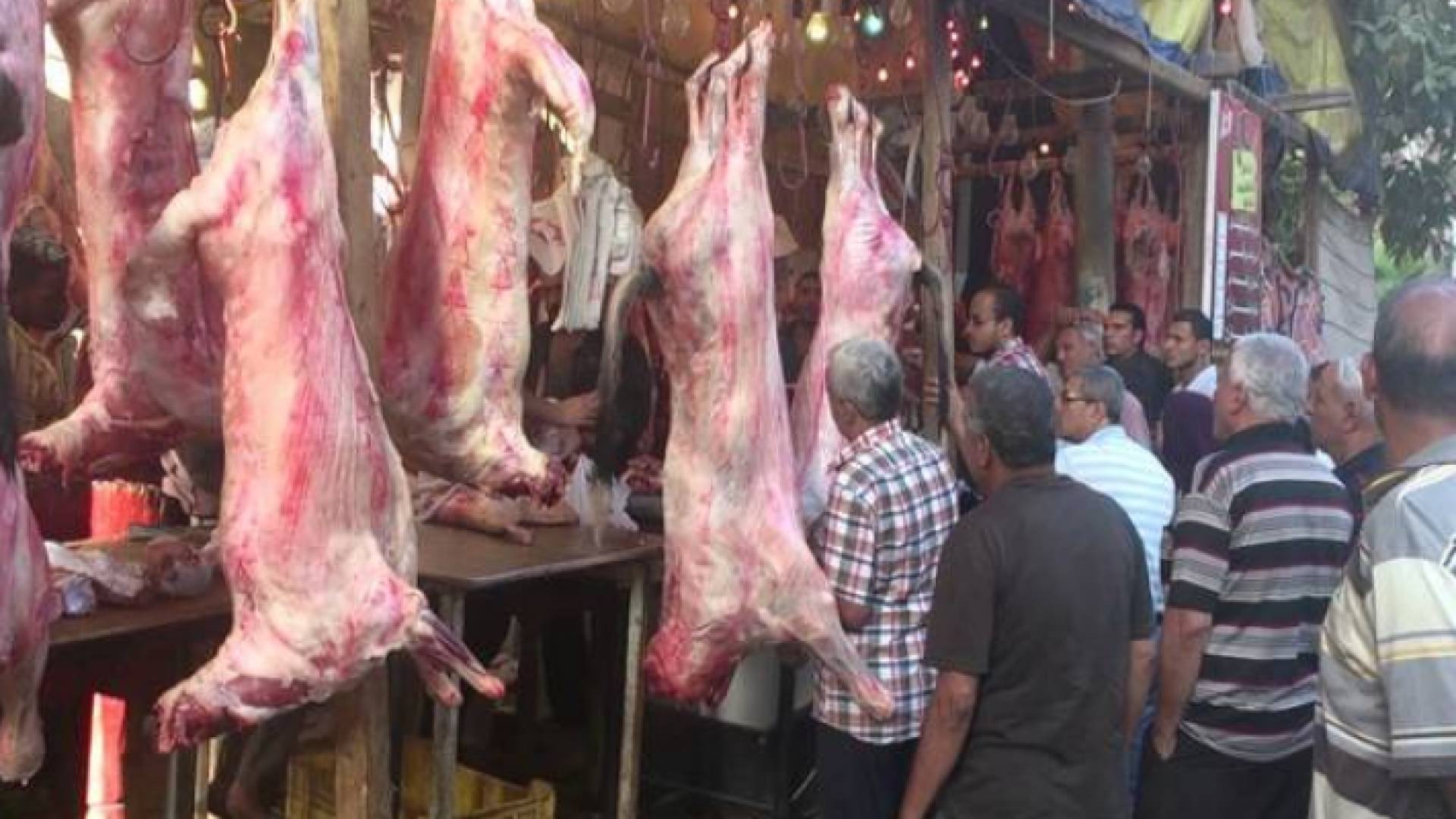 أحد محال الجزارة في مصر