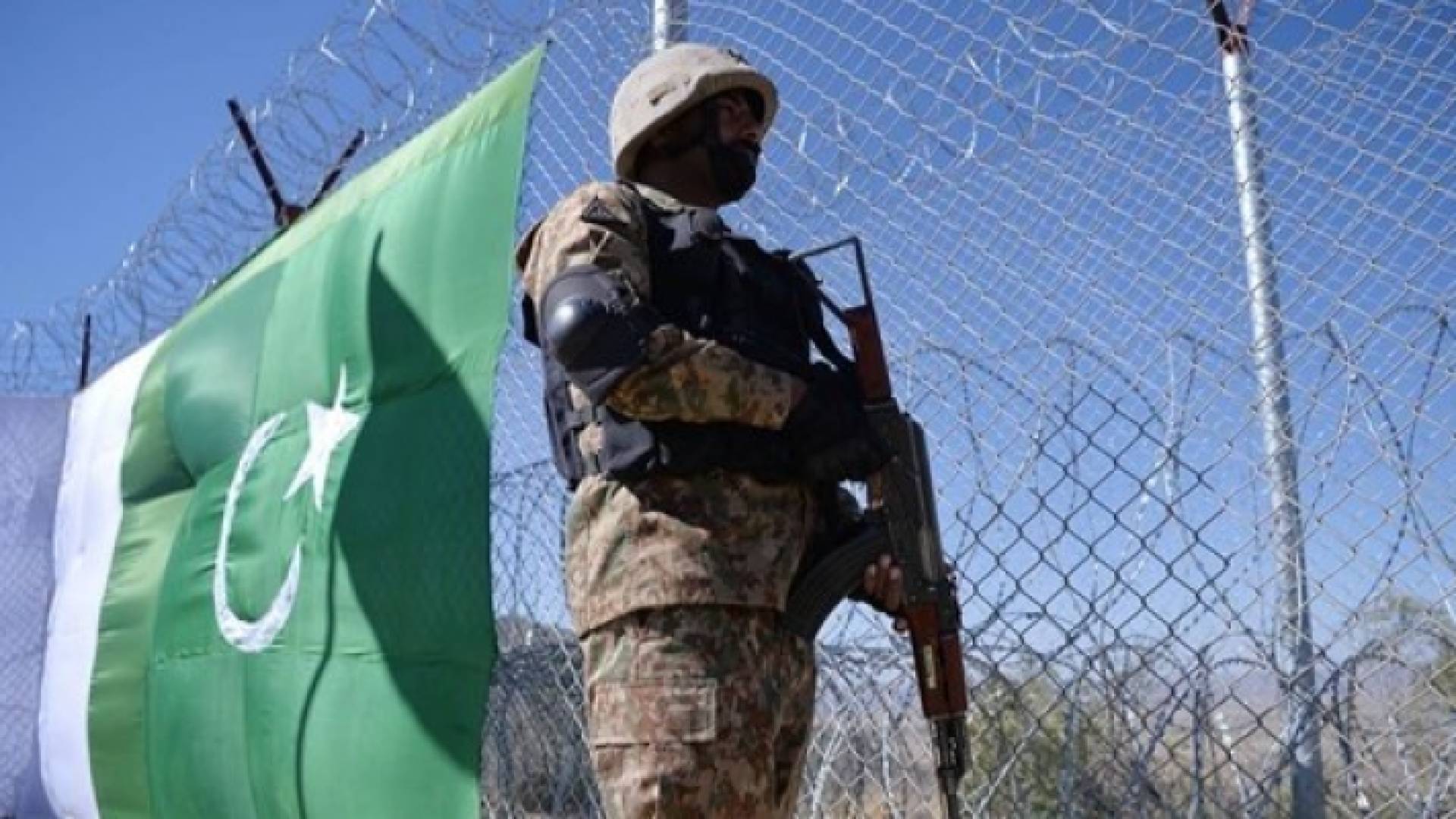 جندي باكستاني