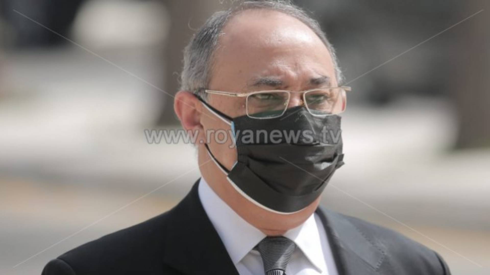 الوزير صخر دودين