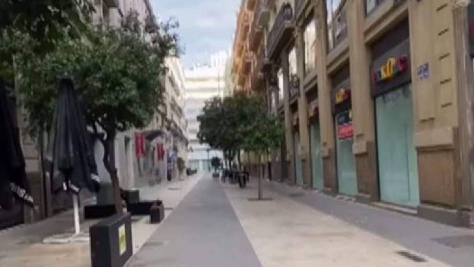 إسباني سافر للمستقبل ولم يجد سوى شوارع خالية من البشر.. إليك القصة كاملة