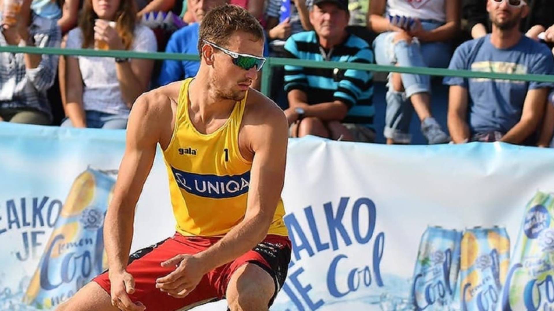 لاعب كرة الطائرة الشاطئية التشيكي أوندري بيروشيتش - أرشيفية