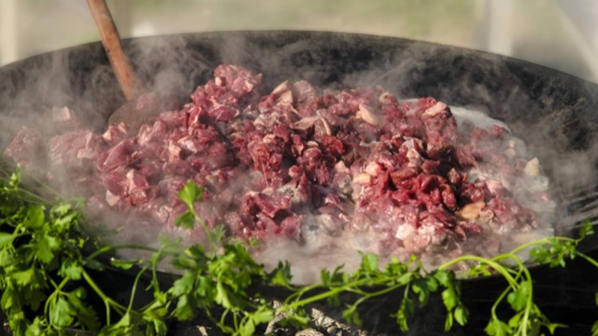 لهذه الأسباب.. احذر طهي وتناول اللحوم مباشرة بعد الذبح