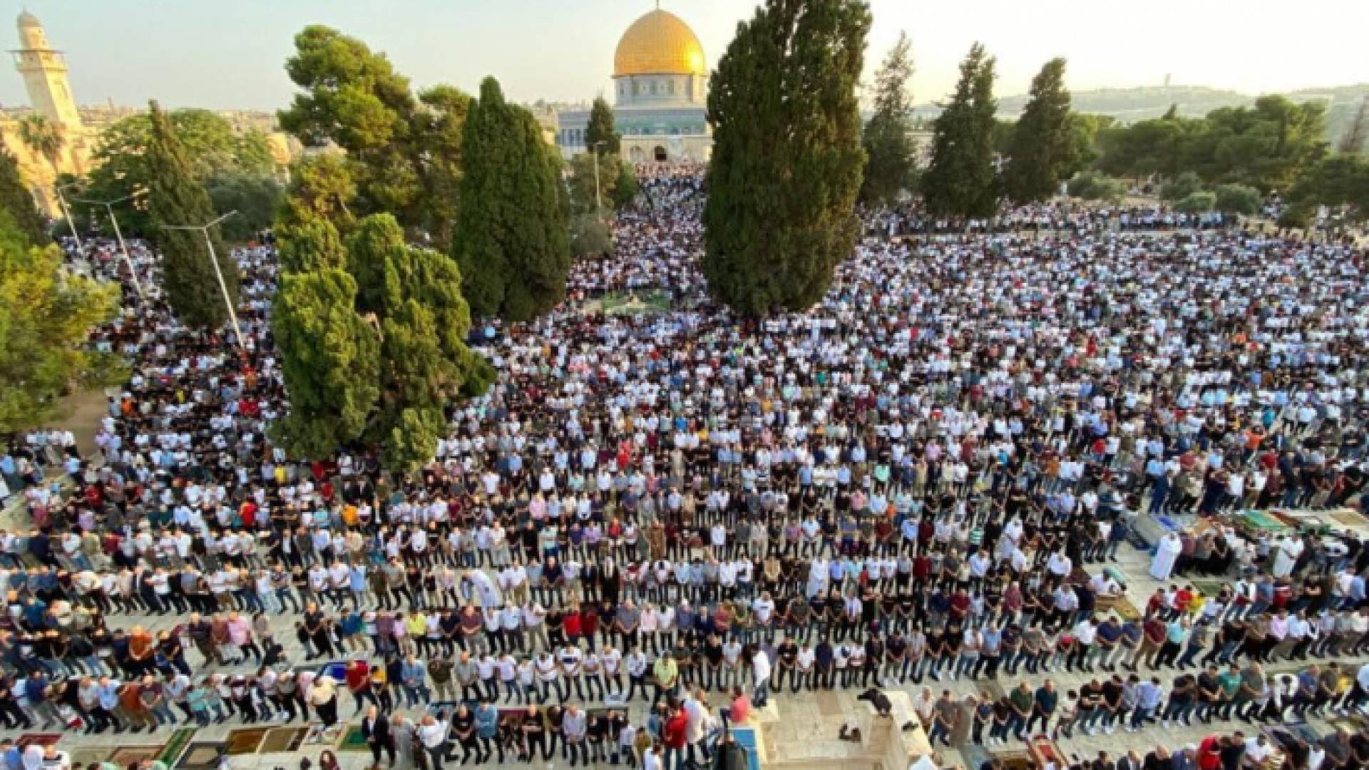 أكثر من 100 ألف مصل يؤدون صلاة عيد الأضحى في الأقصى