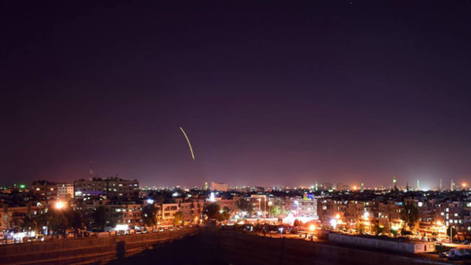 "سانا": الدفاعات الجوية السورية تتصدى لعدوان إسرائيلي على ريف حلب