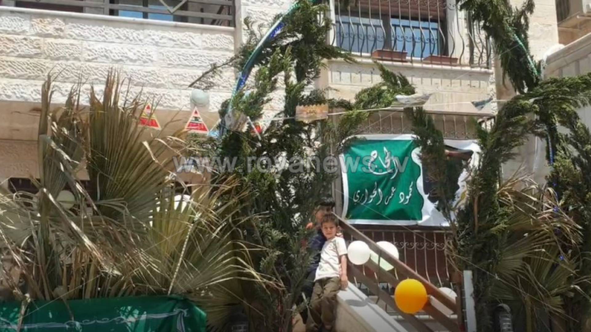 من أمام منزل أحد الحجاج الأردنيين