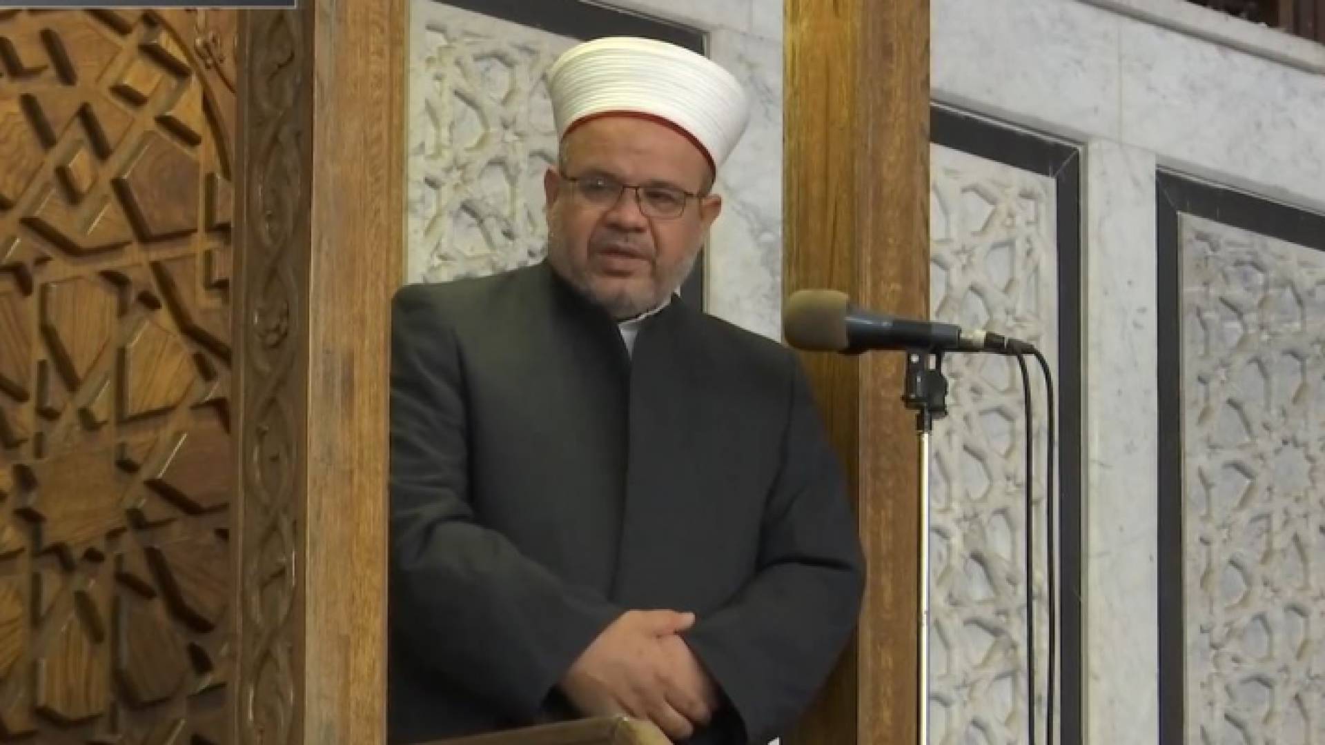 خطيب الجمعة في مسجد الملك المؤسس