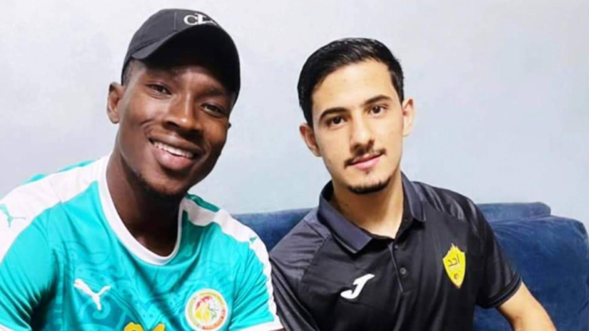 نداي يوقع على كشوفات نادي احد السعودي