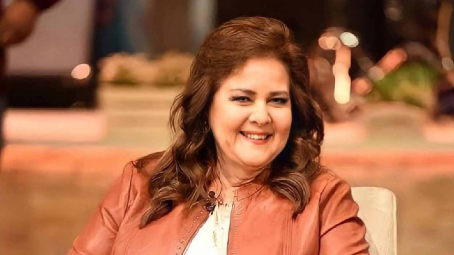 الفنانة المصرية دلال عبد العزيز