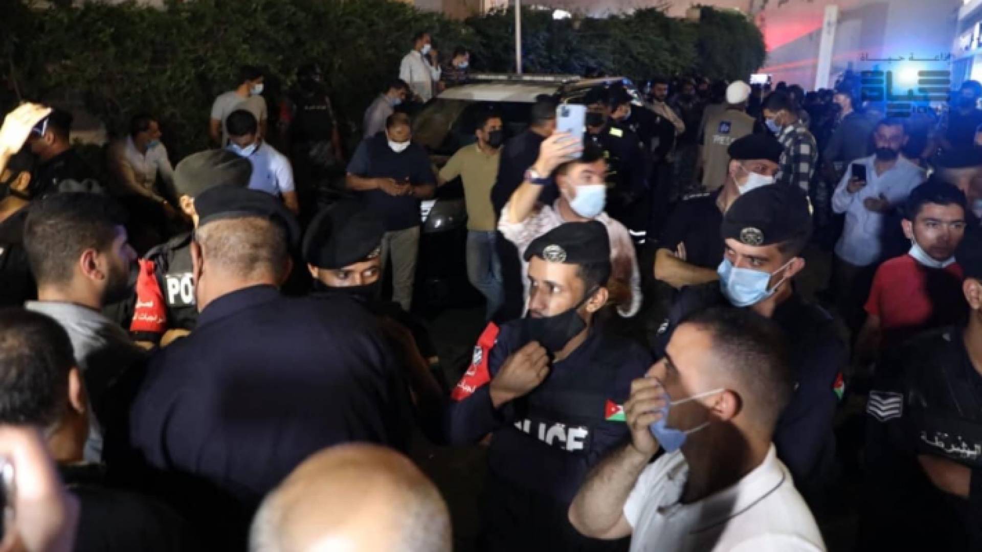 من أمام مستشفى الجاردنز