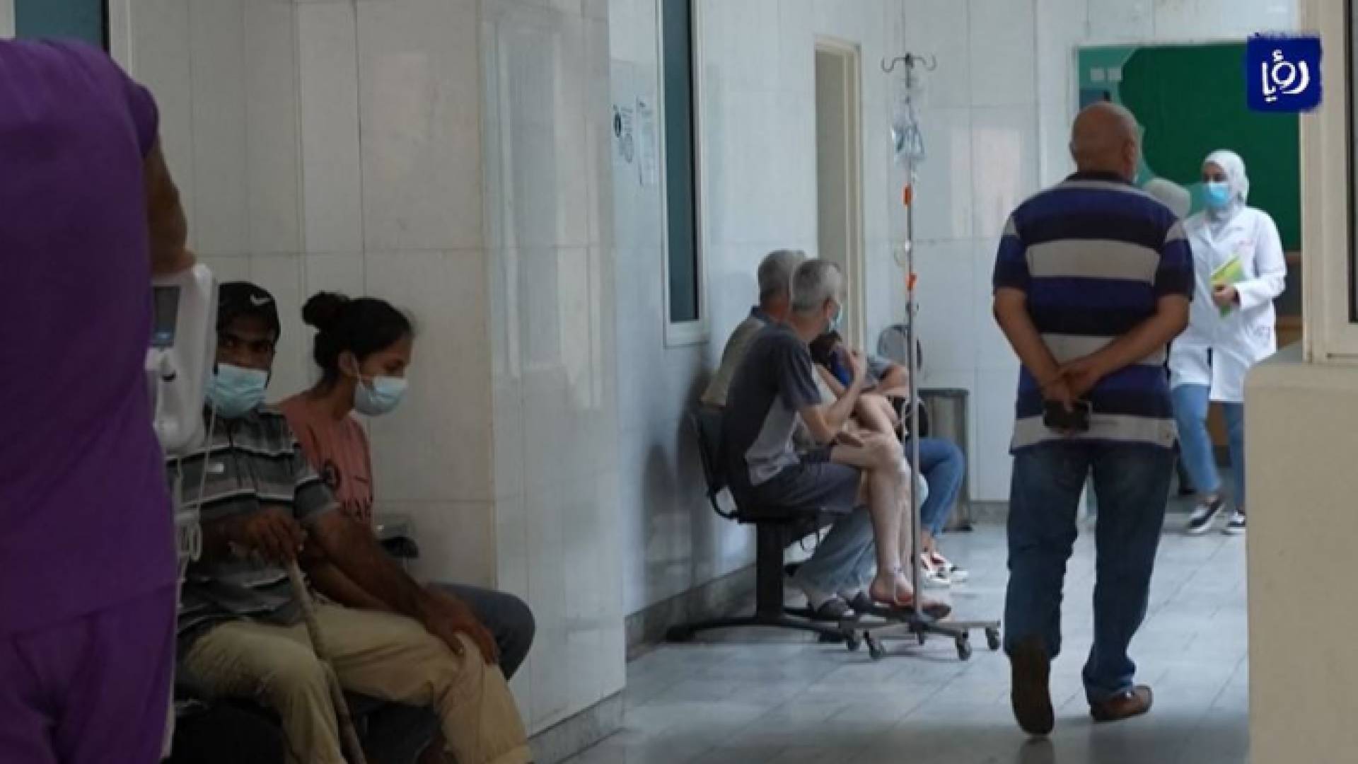 مع انهيار قطاعات حيوية في لبنان.. أطباء يحذرون من مواجهة أخرى مع كورونا